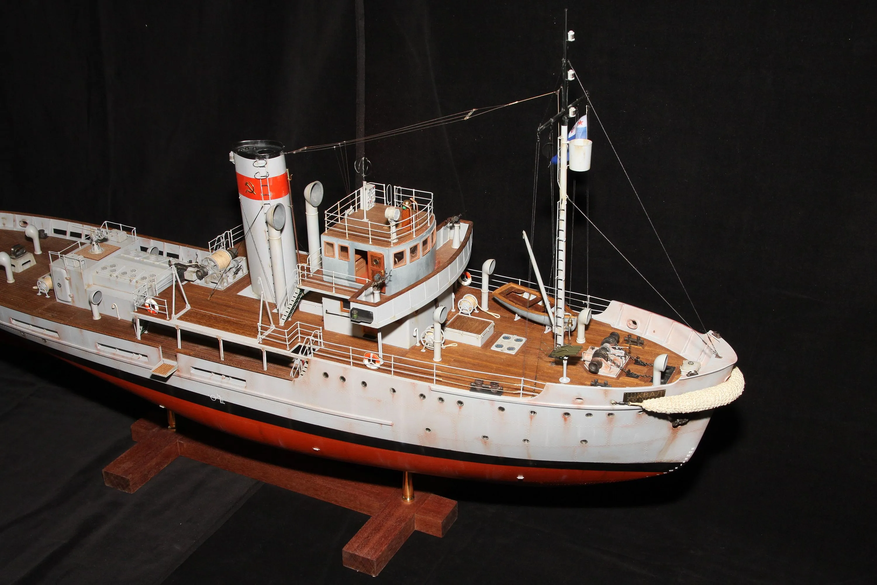 Модель корабля Буксир-спасатель "Шквал" 1943г. - Верфь на Столе