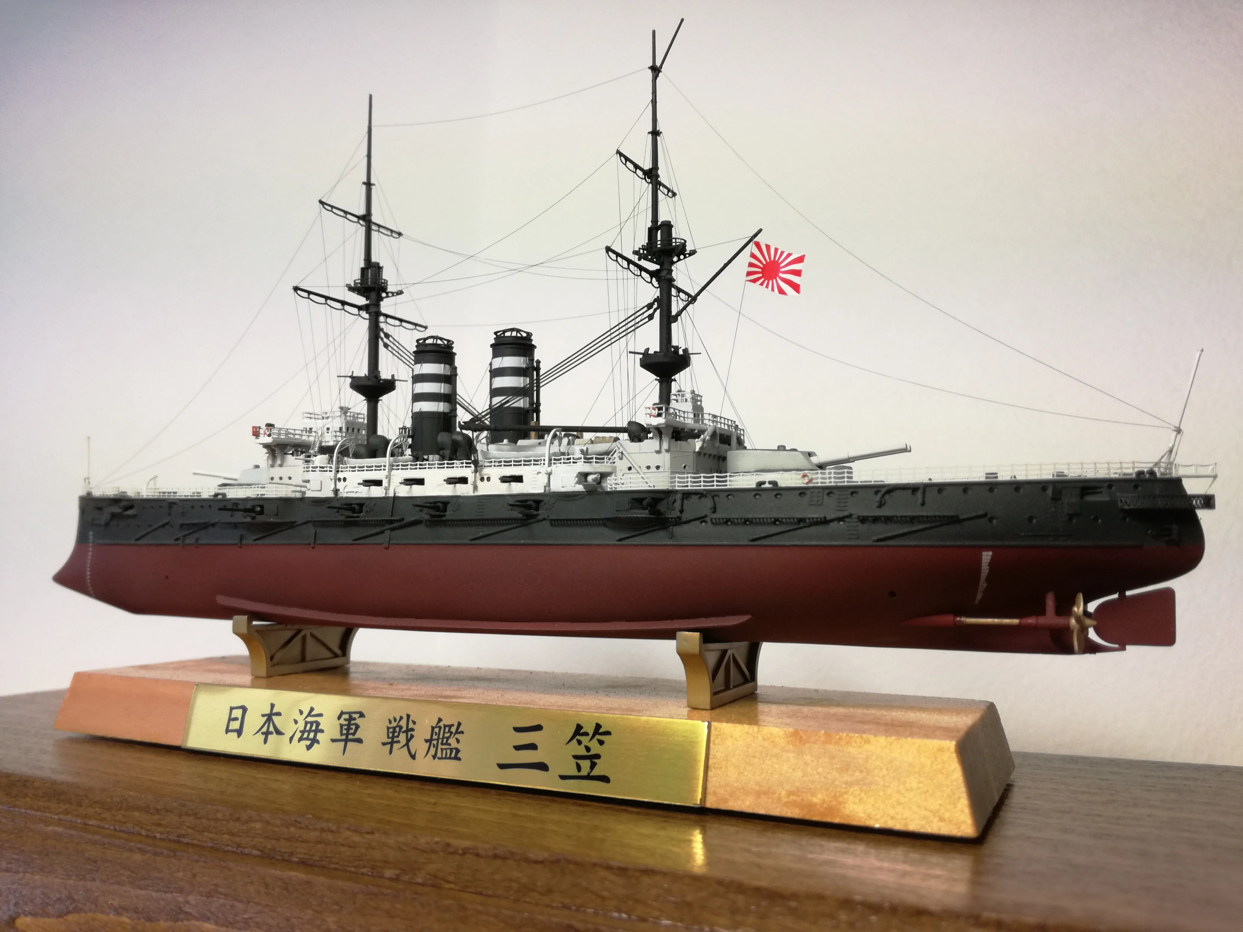 Модель корабля IJN "Mikasa" - Верфь на Столе