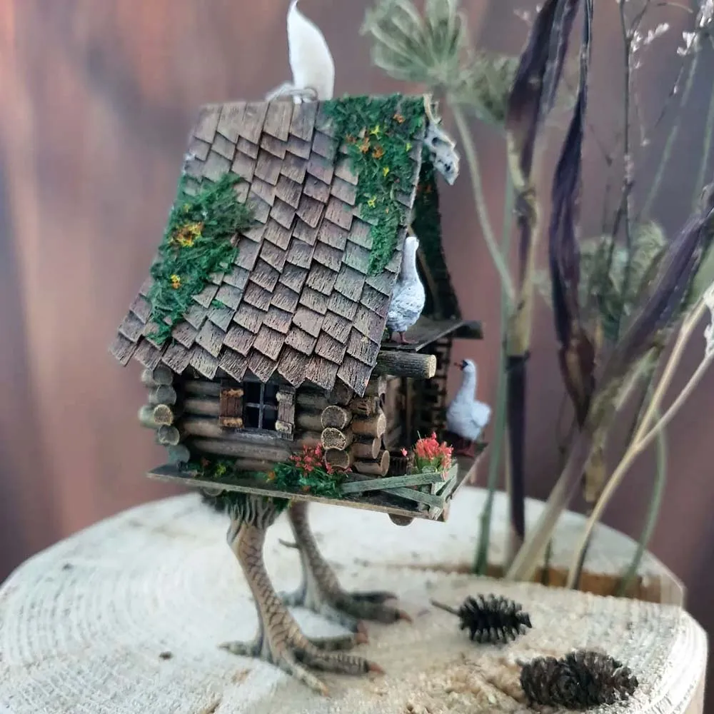 Избушка на курьих ножках, 140 деталей + (Расширенный набор для сборки) Избушка на курьих ножках, 140 деталей + (Расширенный набор для сборки)