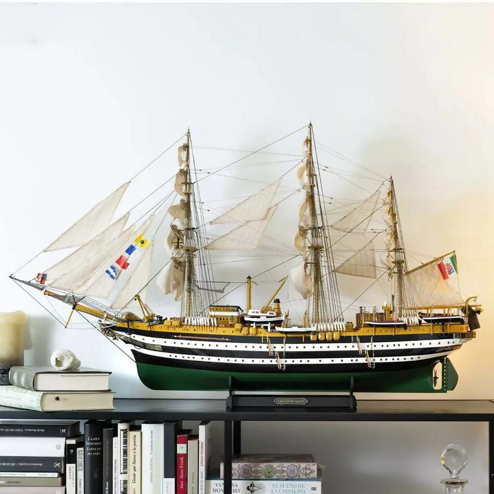 Amerigo Vespucci + (Полный набор инструментов, клея и краски)