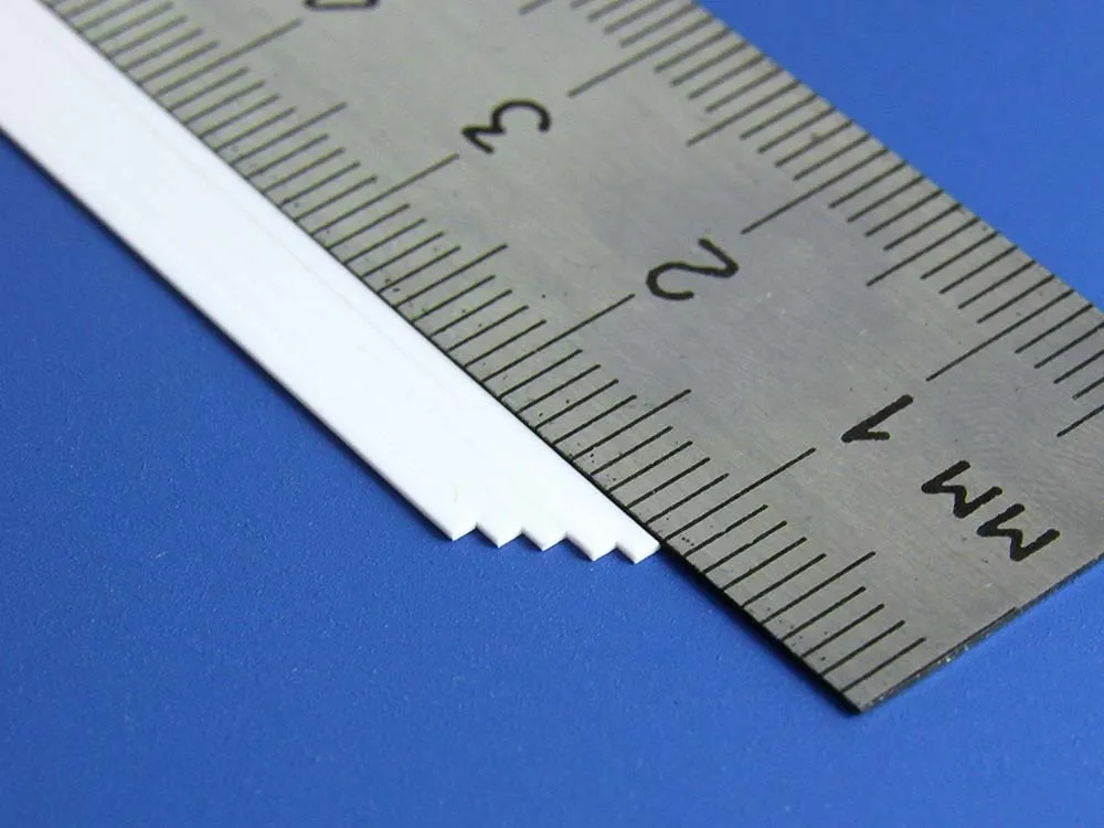 Полоска пластиковая 0,5х1,0 мм, 10 шт/уп.