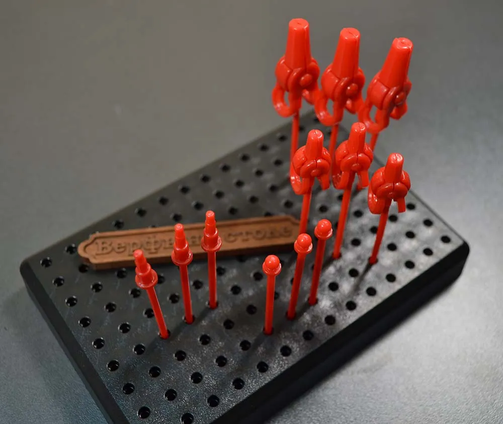 Подставка с держателями для окрашиваемых деталей (4 вида держателей в комплекте)