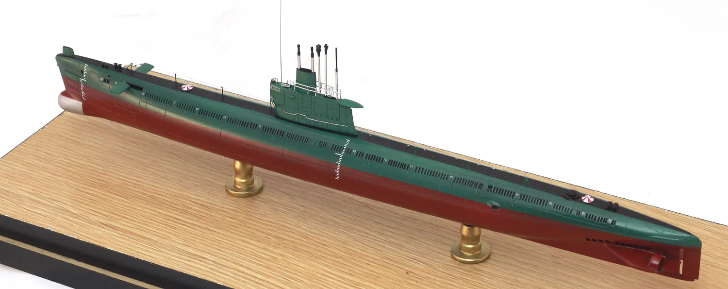 Модель корабля Подволная лодка тип 033 ВМС КНДР - Верфь на Столе