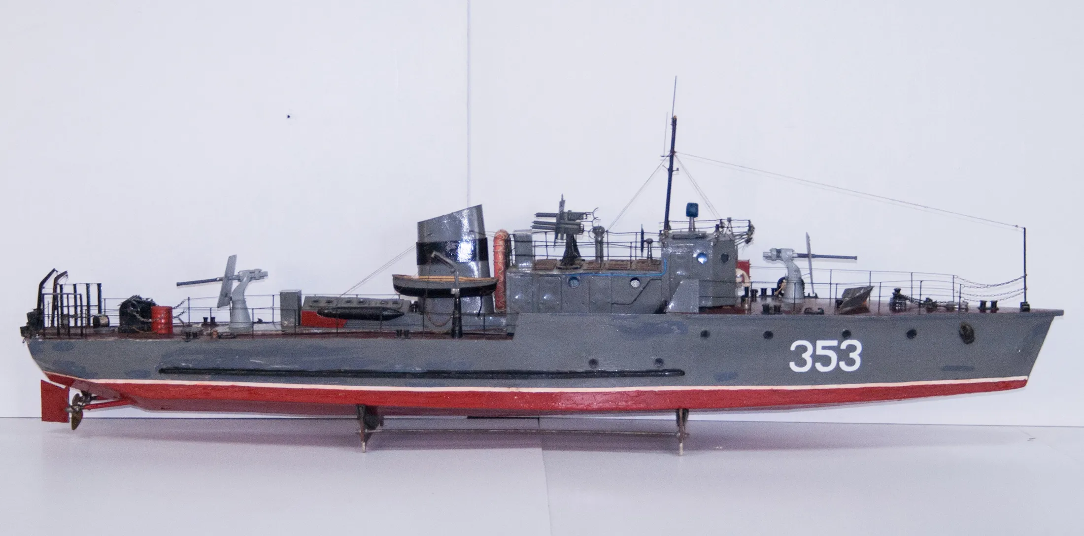 Модель корабля Морской катер-тральщик - Верфь на Столе