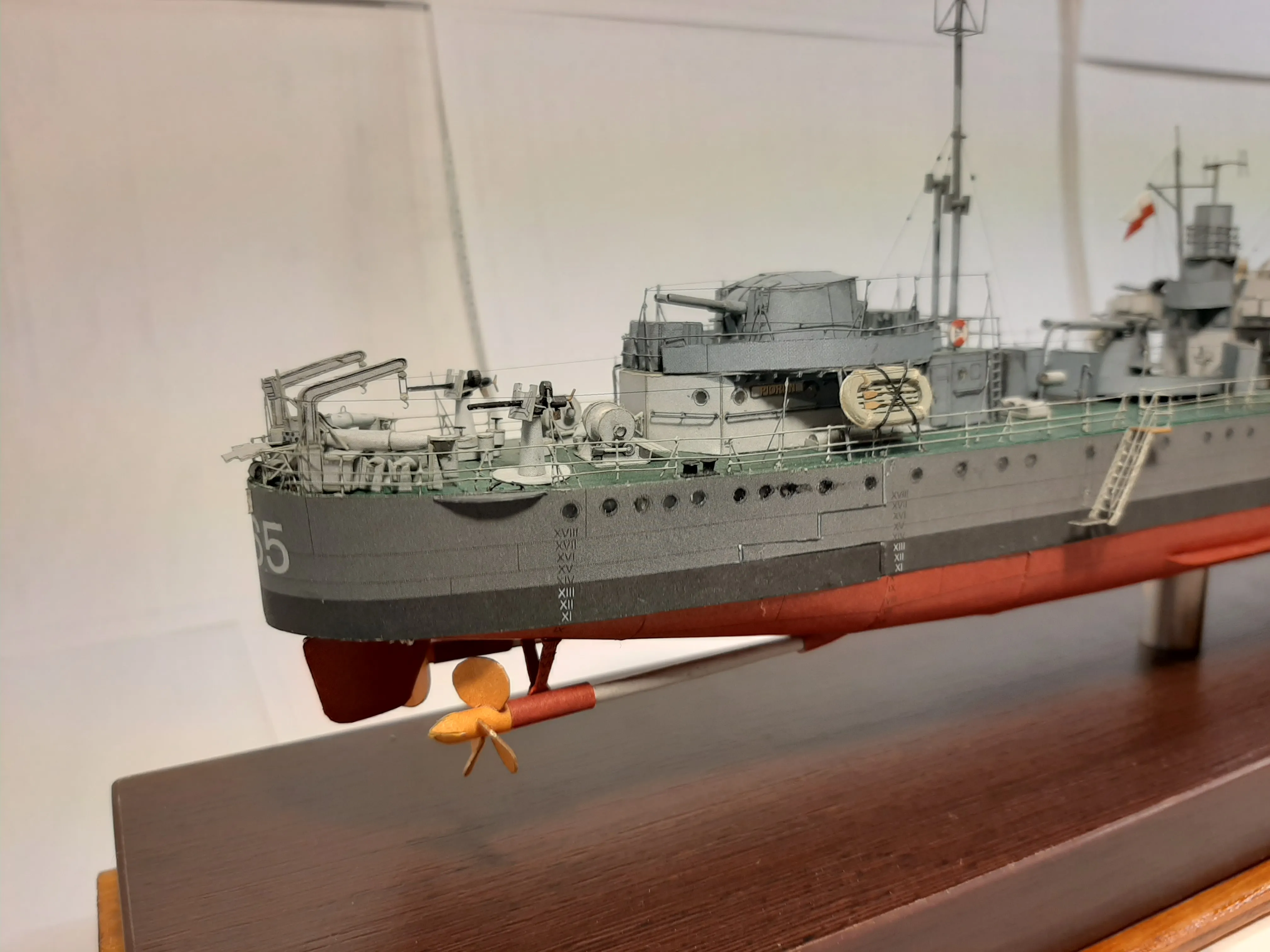 Модель корабля Эсминец "Piorun" - Верфь на Столе