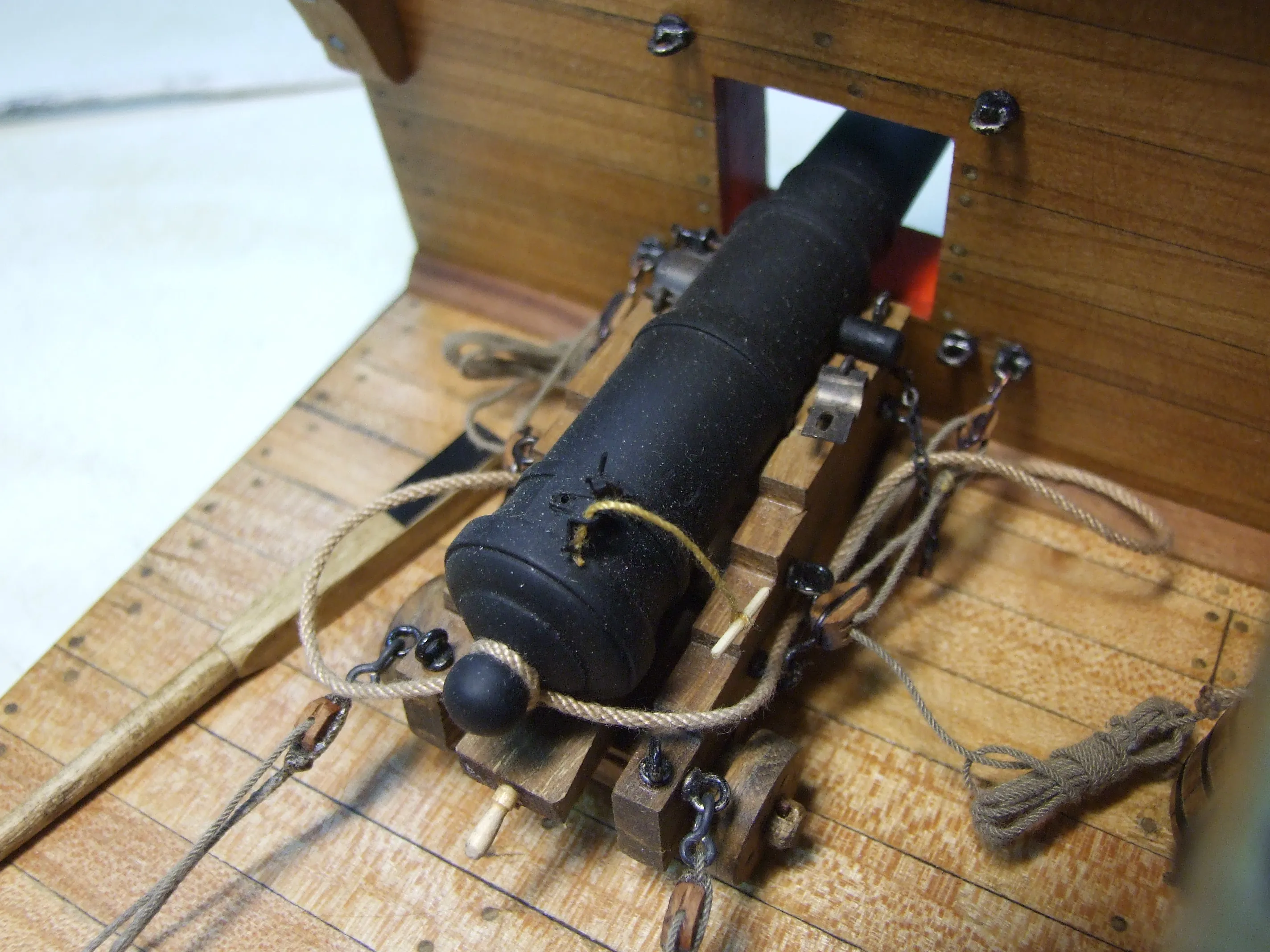 Модель корабля Фрагмент батарейной палубы английского фрегата «Пандора» - Верфь на Столе