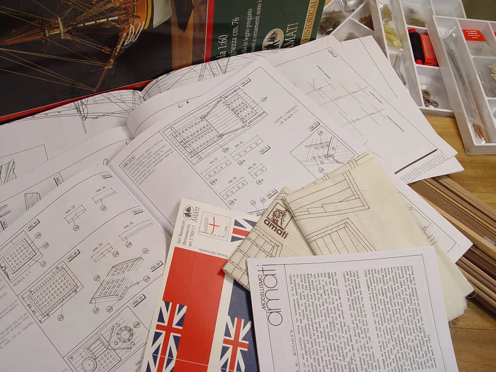 HMS Bounty (Баунти) + (Стартовый набор инструментов)