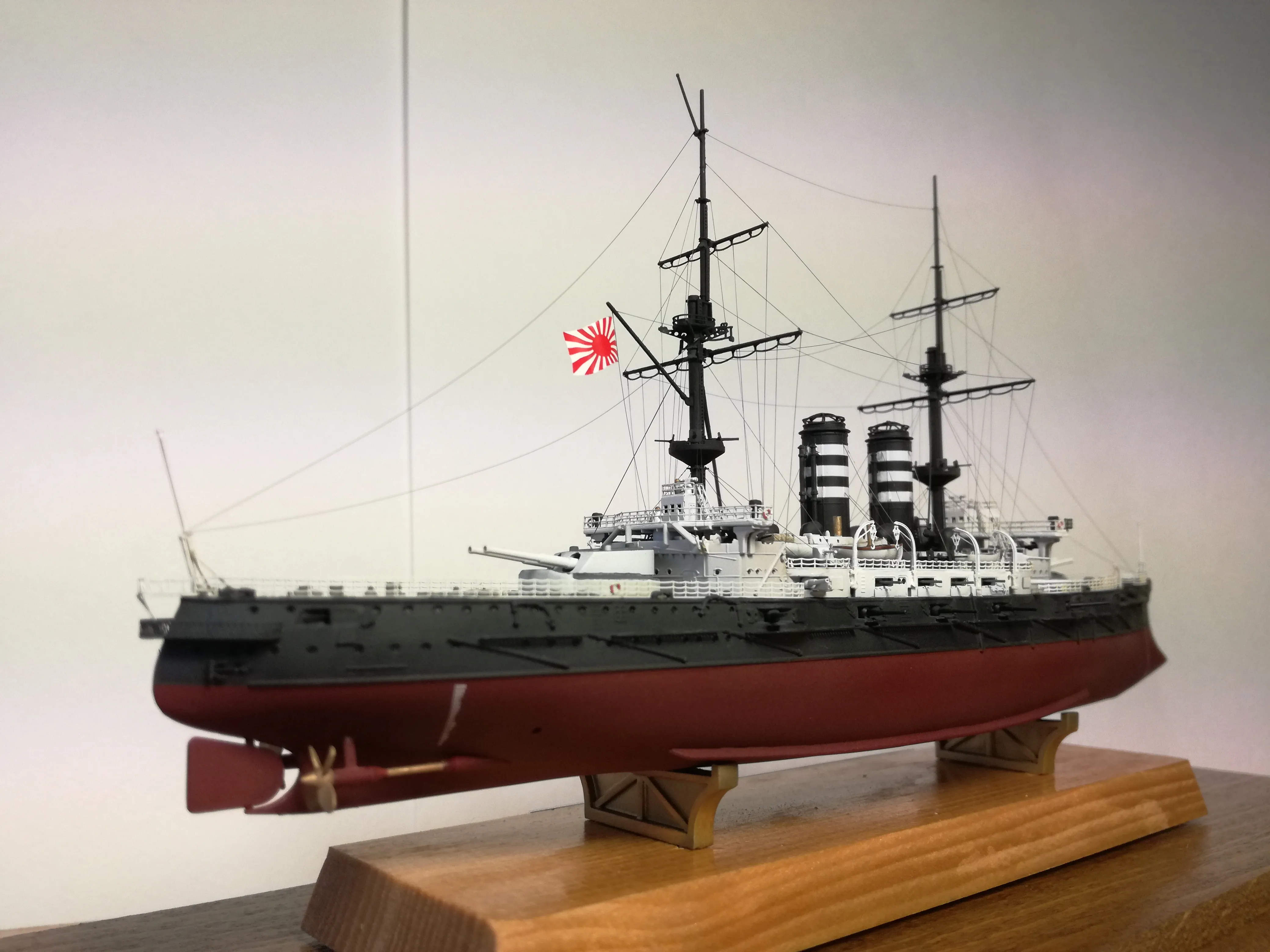 Модель корабля IJN "Mikasa" - Верфь на Столе