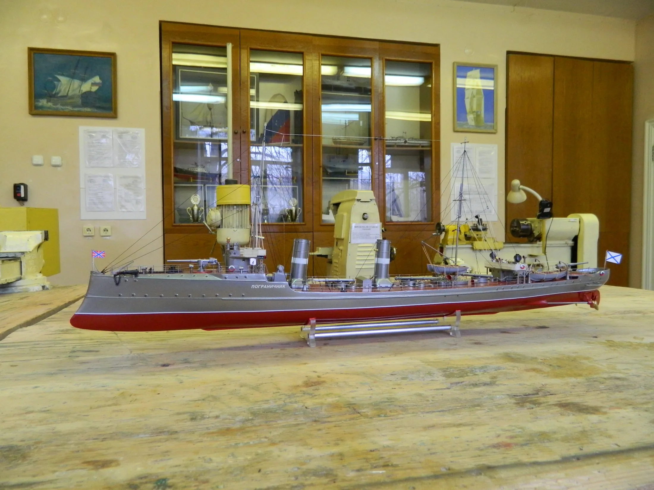 Модель корабля Эсминец «Пограничник» - Верфь на Столе