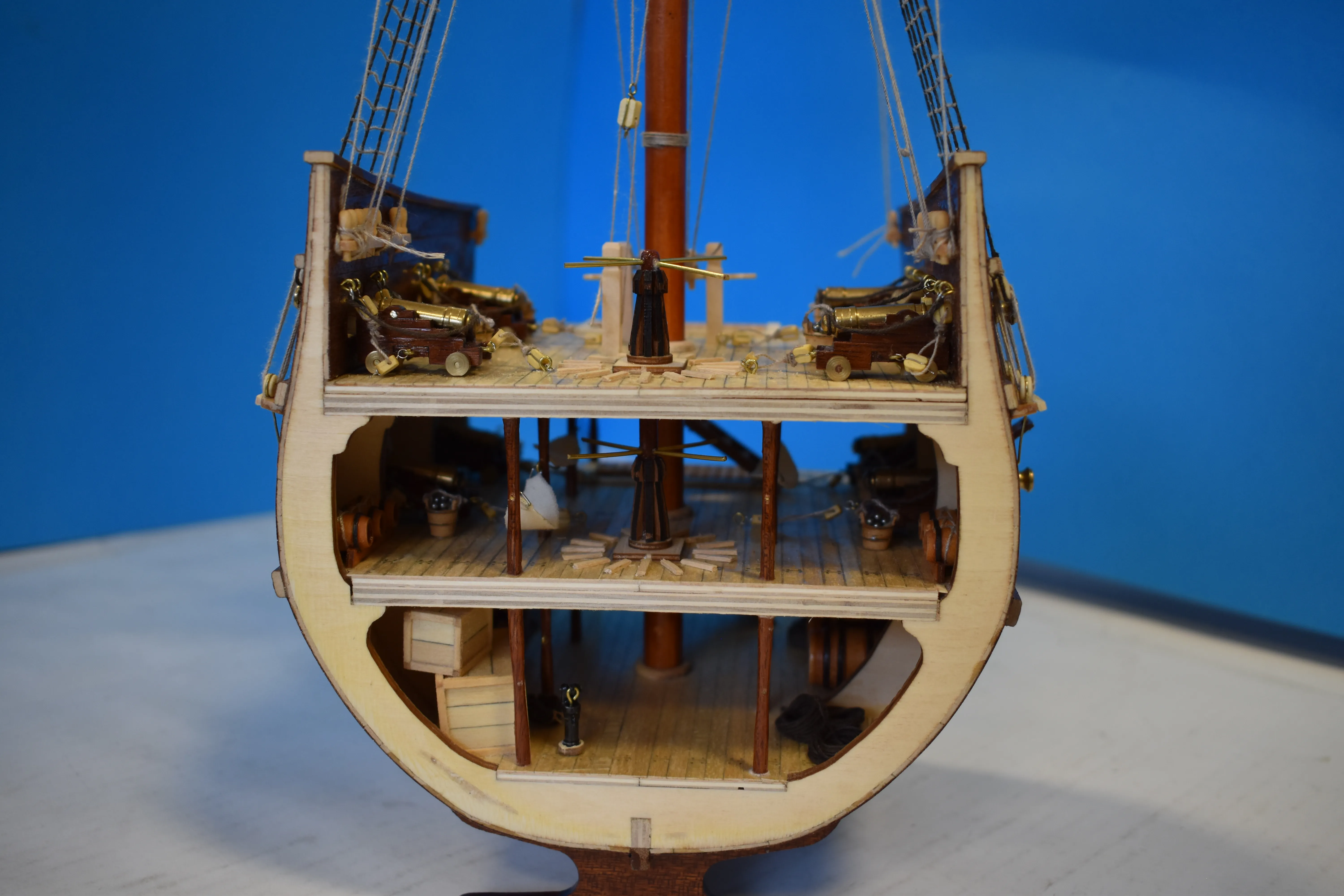 Модель корабля Поперечное сечение парусного судна "San Francisko" - Верфь на Столе