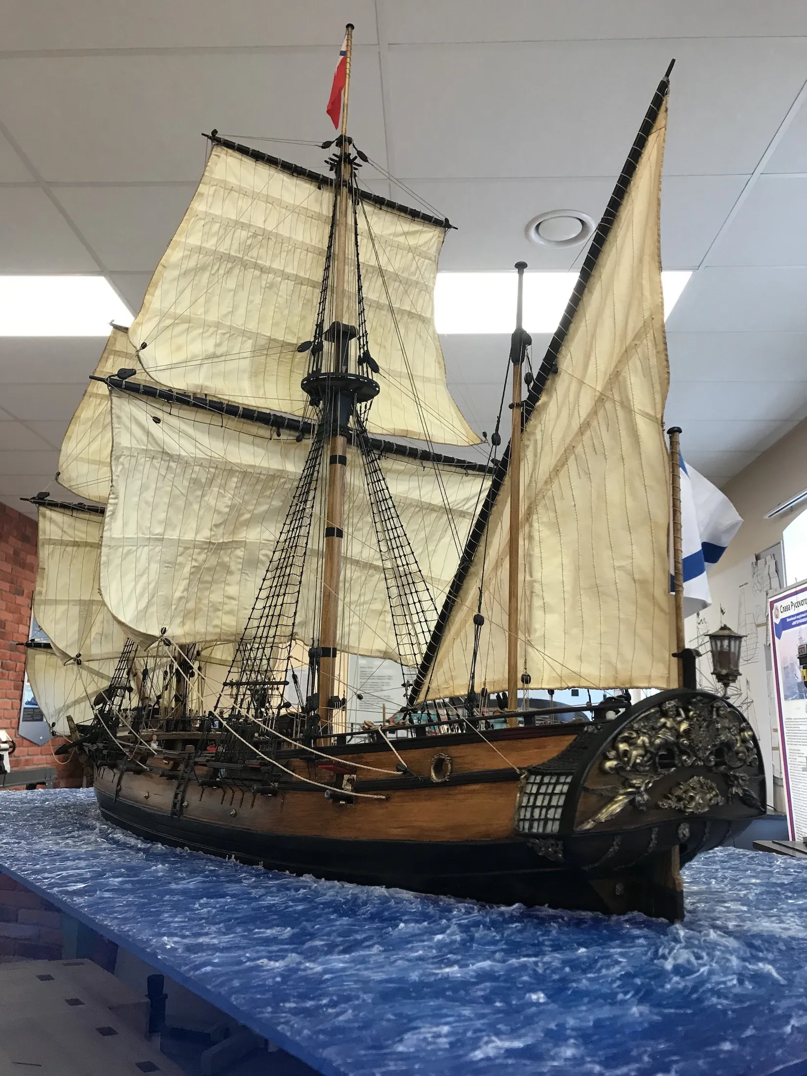 Модель корабля Шнява Балтийского флота "Фаворитка" - Верфь на Столе