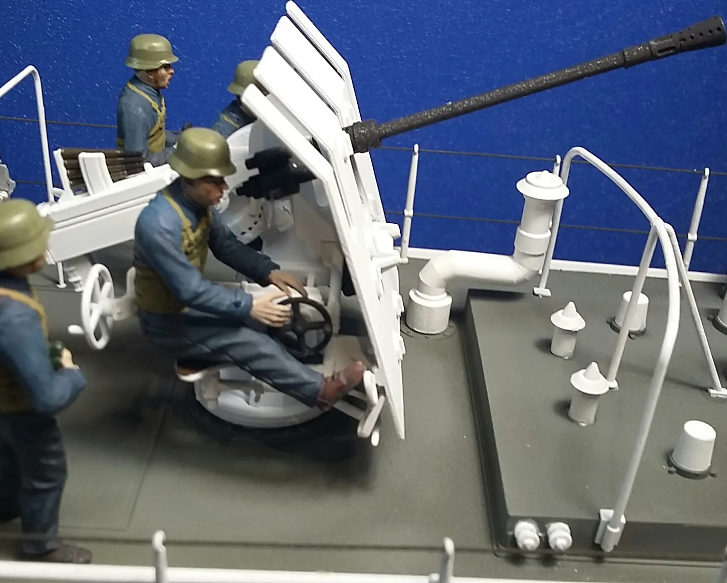 Модель корабля SCHNELLBOOT S – 100 - Верфь на Столе