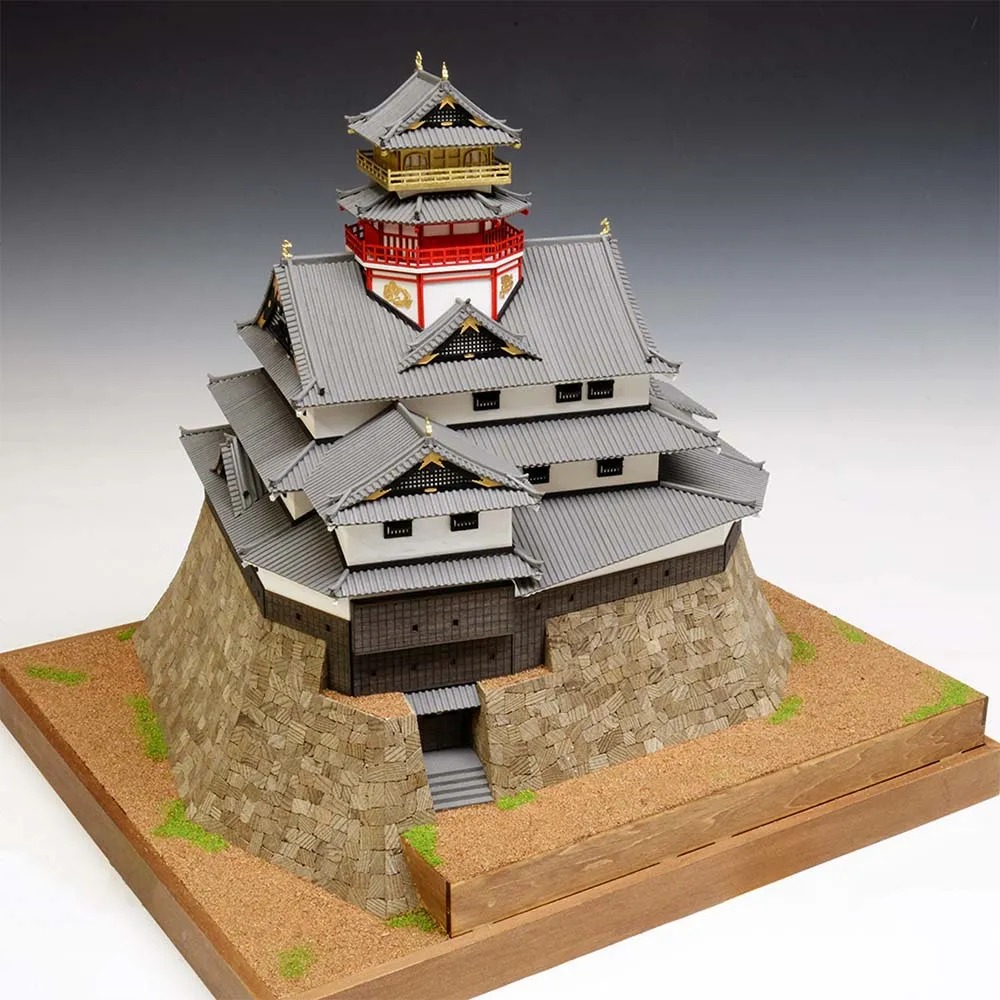 Замок Azuchi (улучшенная версия) Замок Azuchi (улучшенная версия)