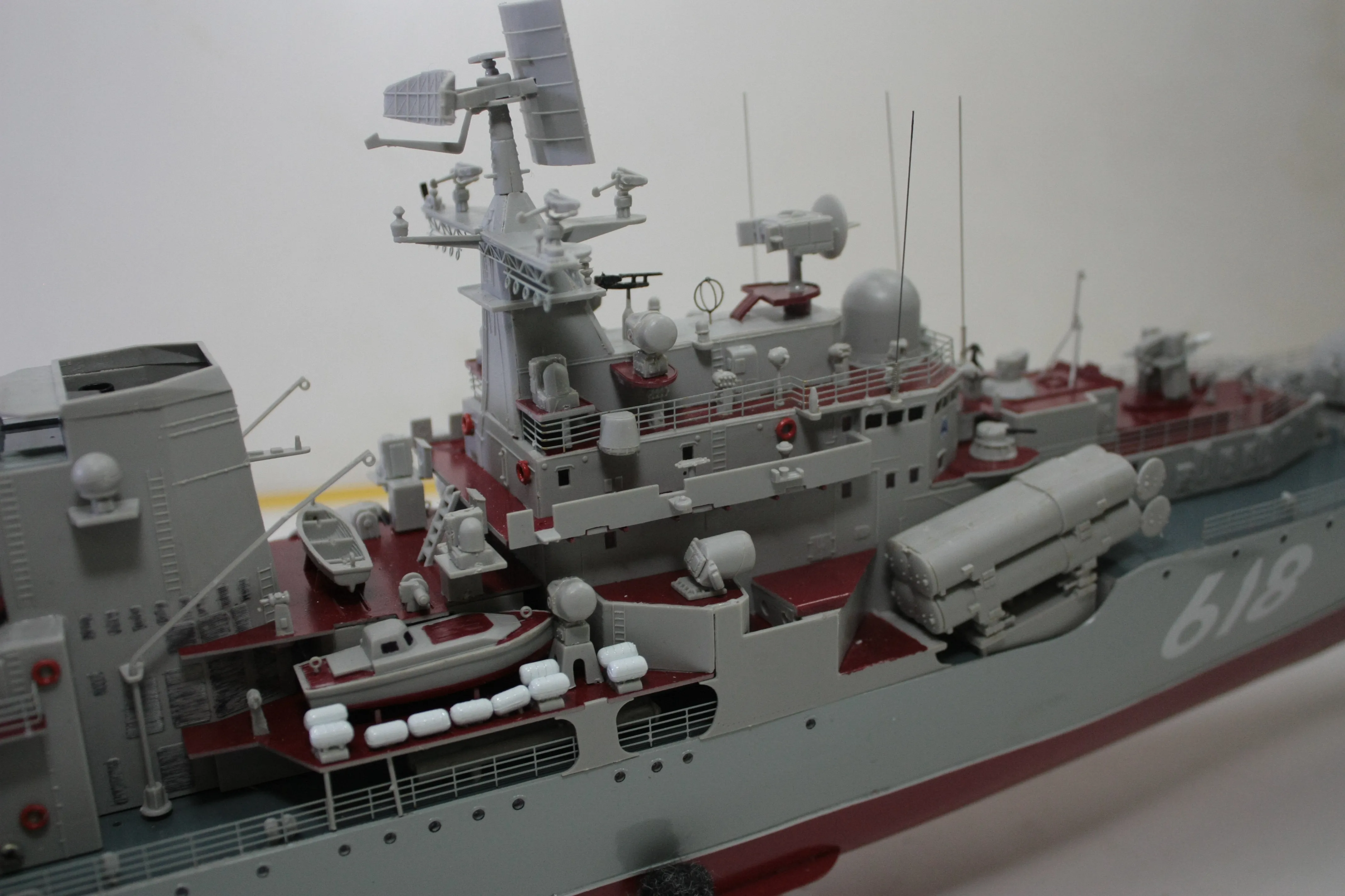 Модель корабля Эсминец "Современный" - Верфь на Столе