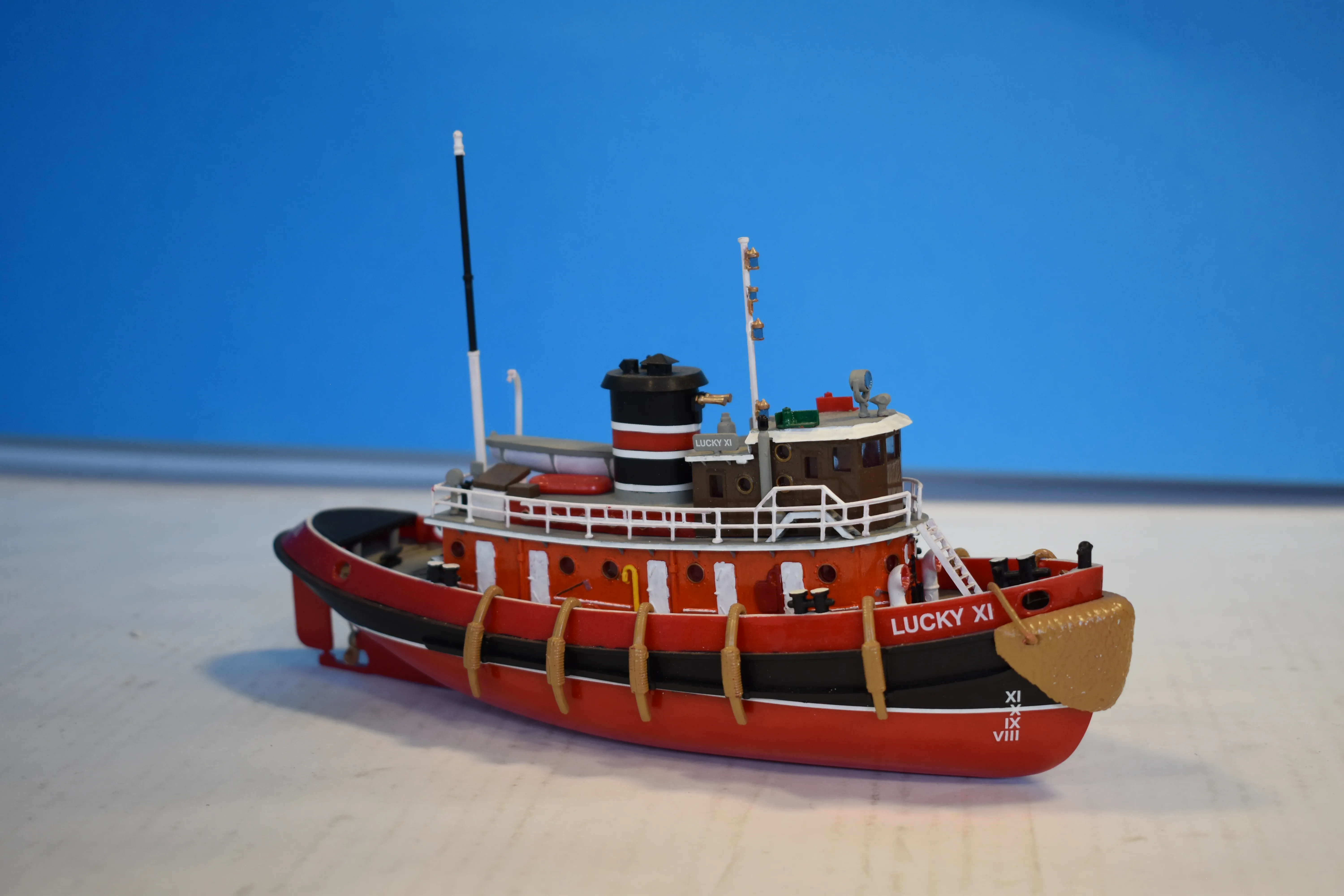 Модель корабля Буксир "Lucky XI" - Верфь на Столе
