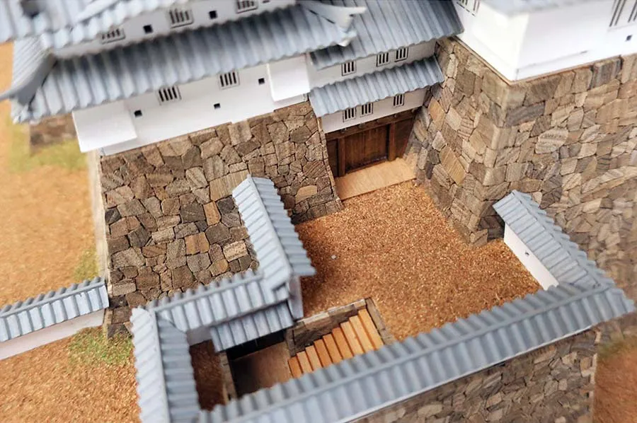 Замок Himeji + (Стартовый набор инструментов)