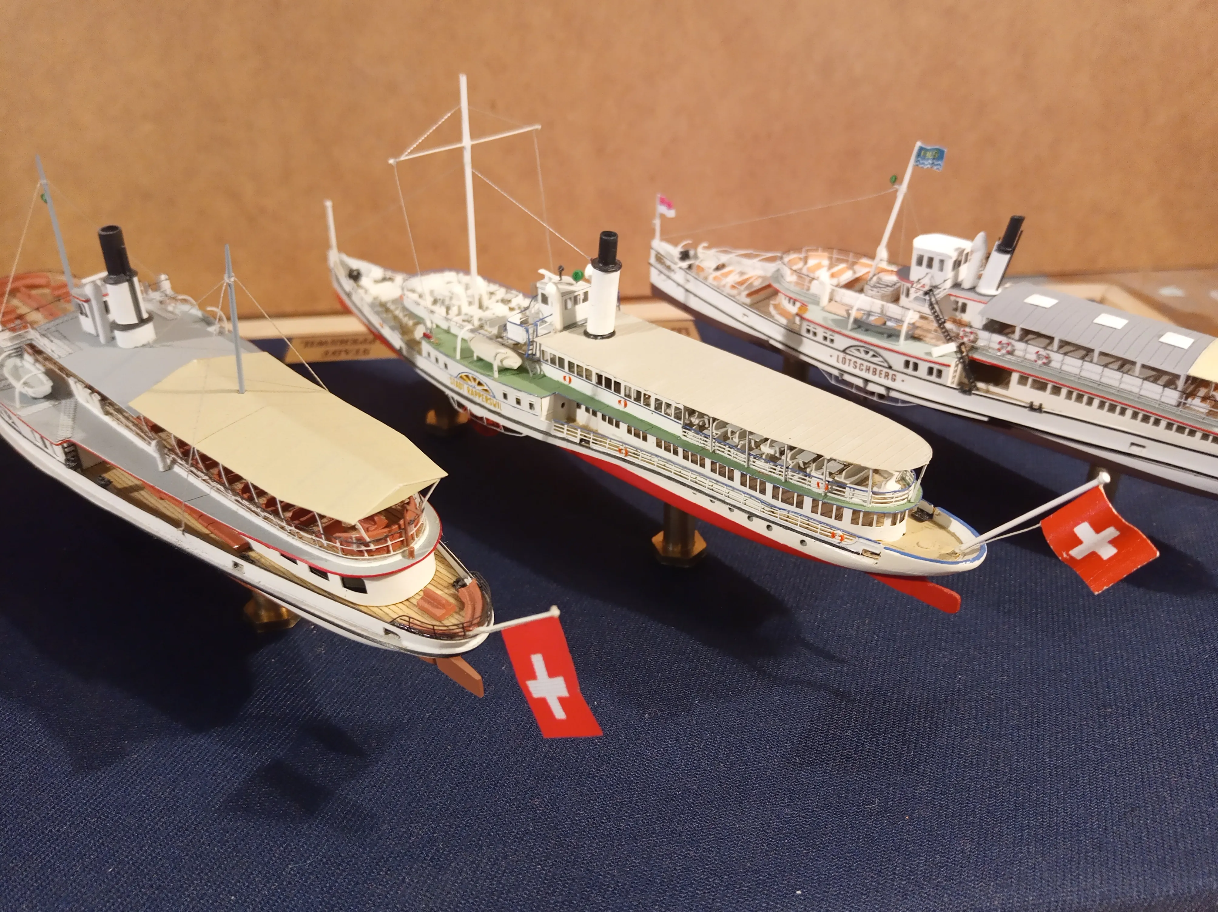 Модель корабля Колёсные пароходы Швейцарских озёр - Верфь на Столе