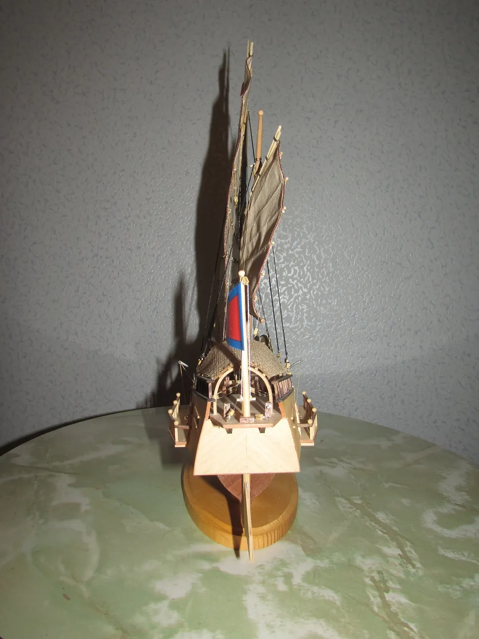 Модель корабля Red Dragon - Верфь на Столе