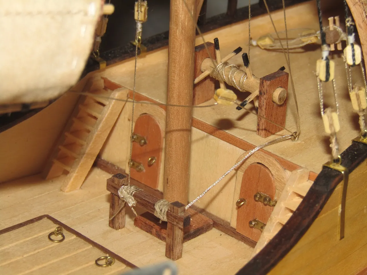 Модель корабля Red Dragon - Верфь на Столе