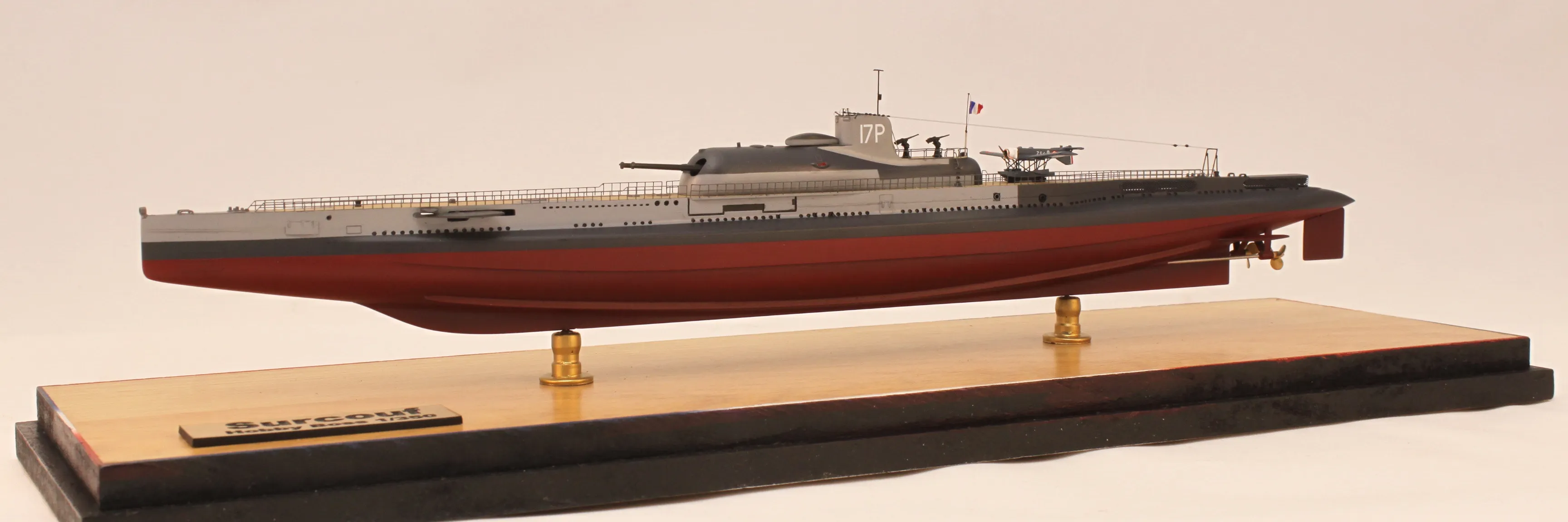 Модель корабля Подводная лодка "Сюркуф" - Верфь на Столе