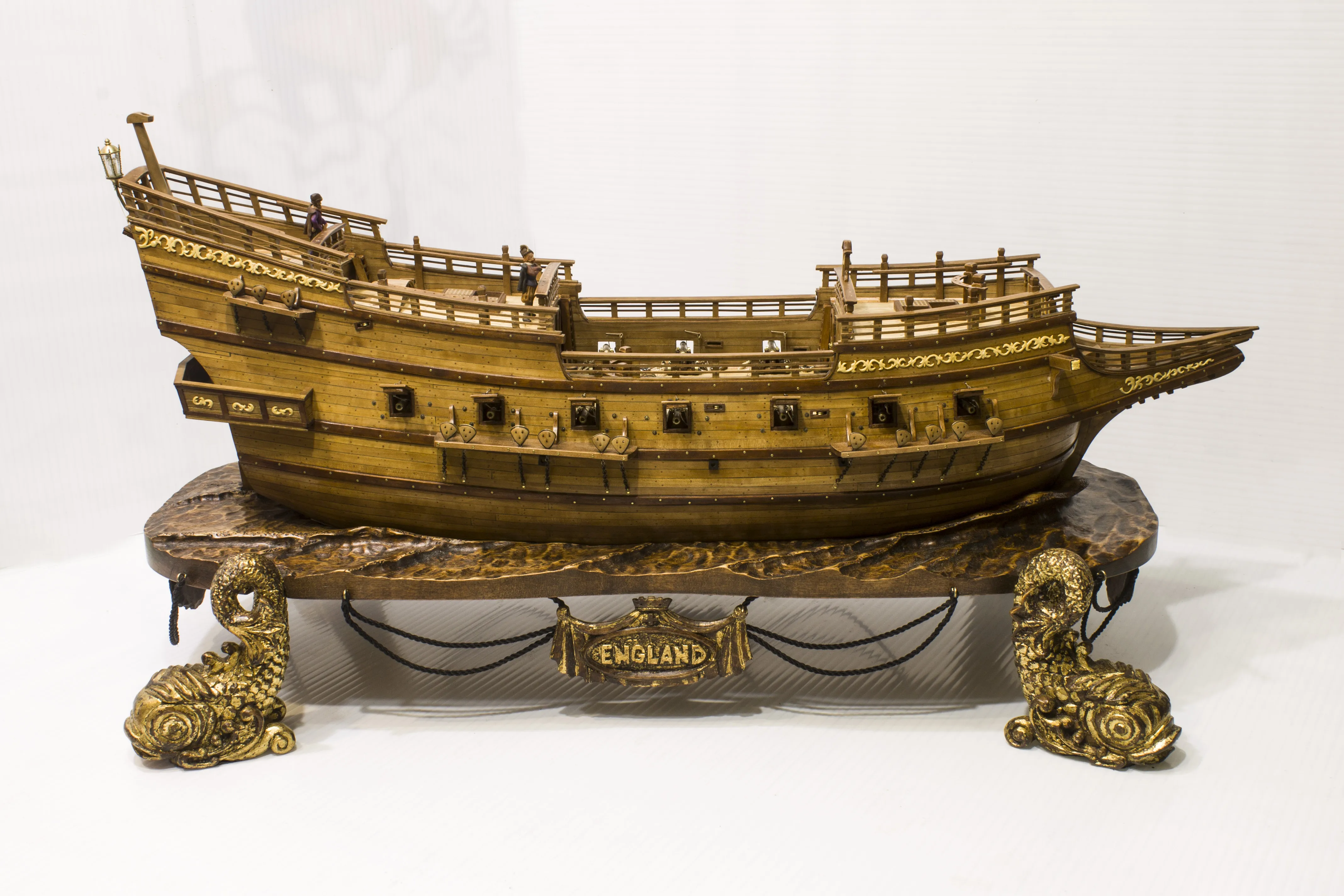 Модель корабля Английский галеон 16-го века  - Верфь на Столе