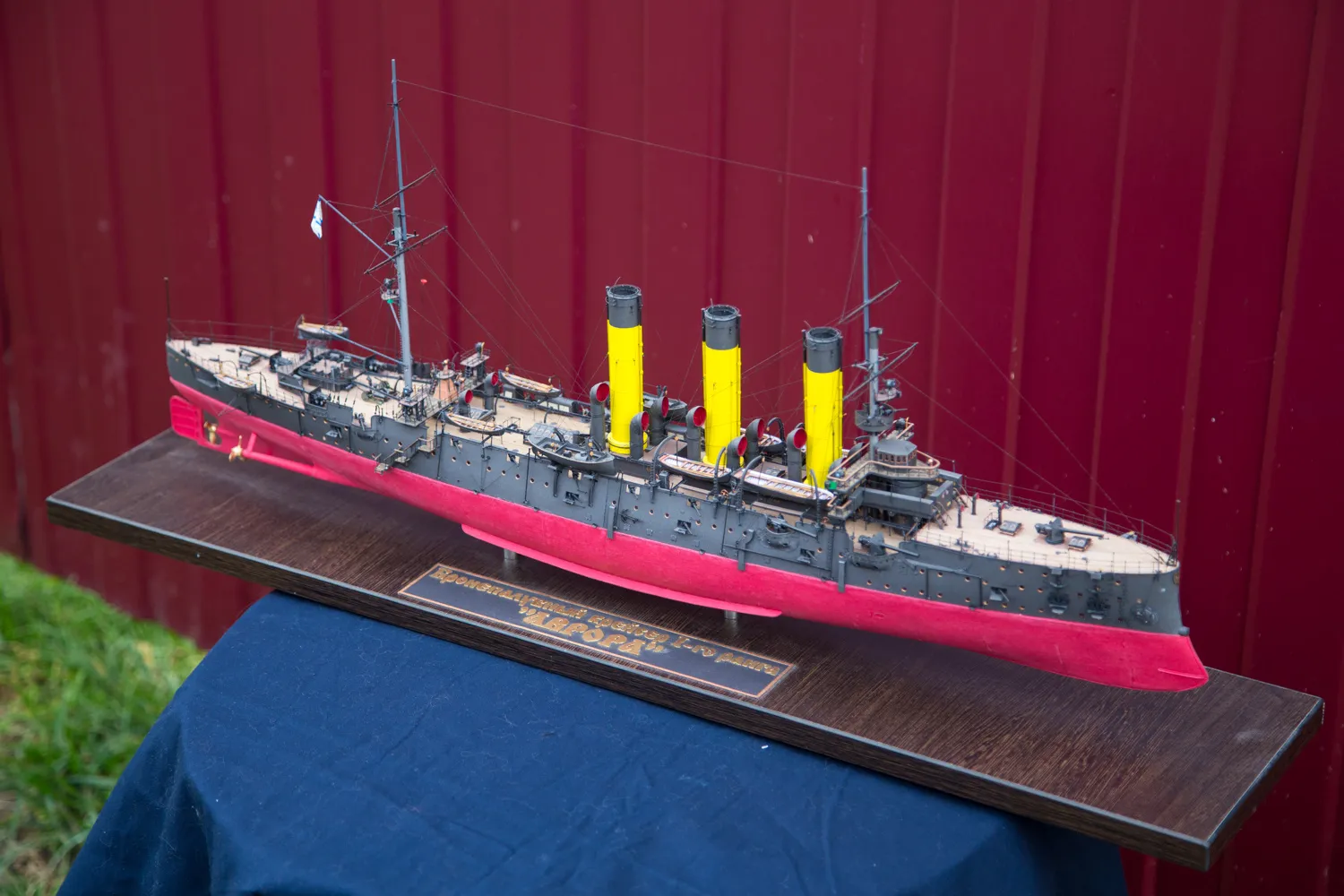 Модель корабля Бронепалубный крейсер I-го ранга "АВРОРА" - Верфь на Столе