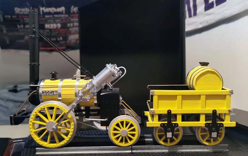 Модель паровоза Ракета (ROCKET) + (Стартовый набор инструментов)