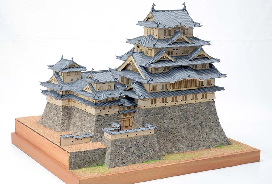 Замок Himeji + (Стартовый набор инструментов)