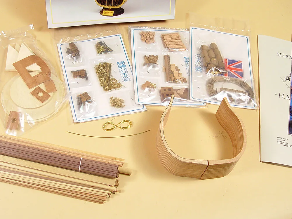 деревянная модель корабля HMS Victory сечение деревянная модель корабля HMS Victory сечение