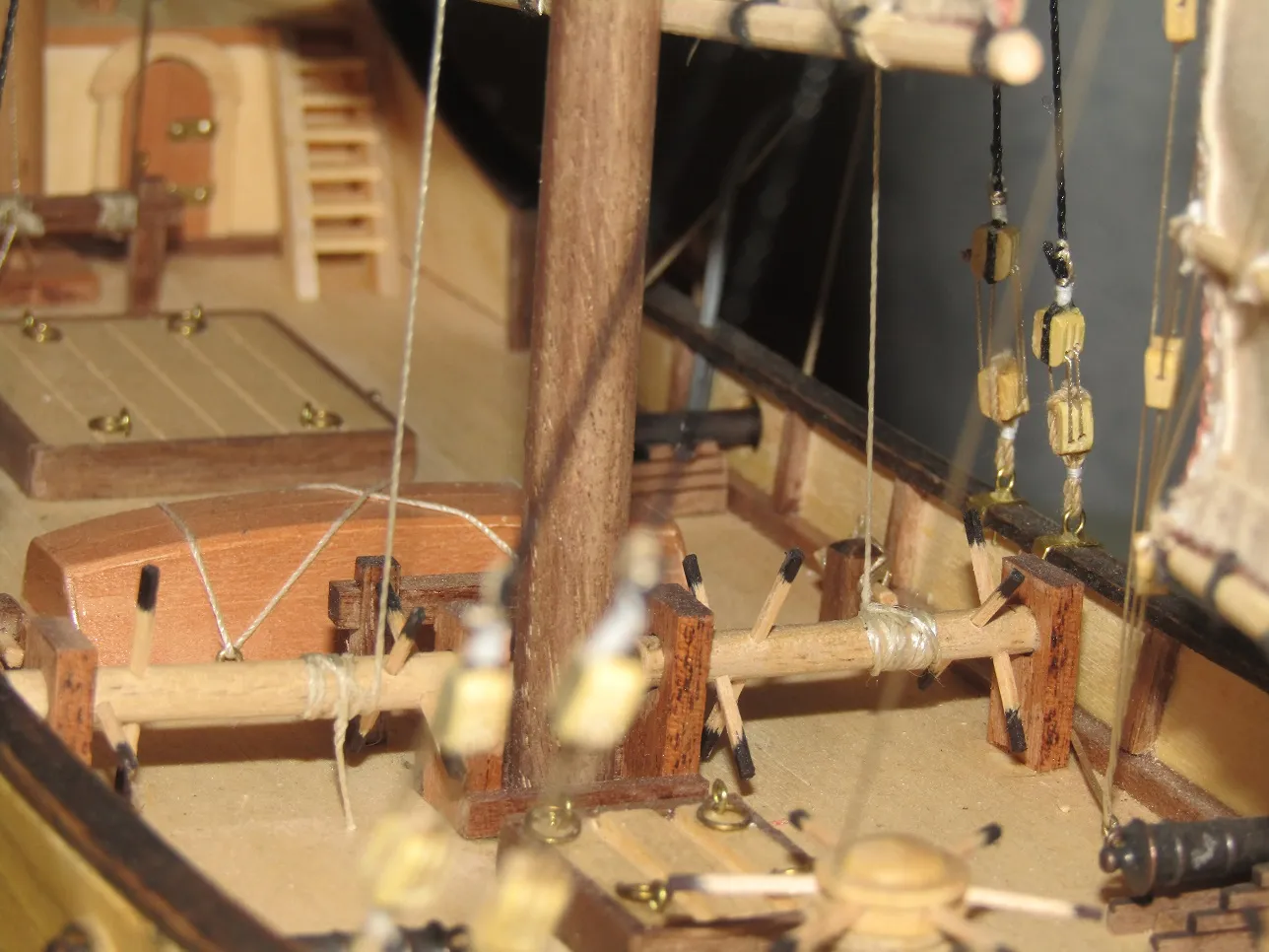 Модель корабля Red Dragon - Верфь на Столе