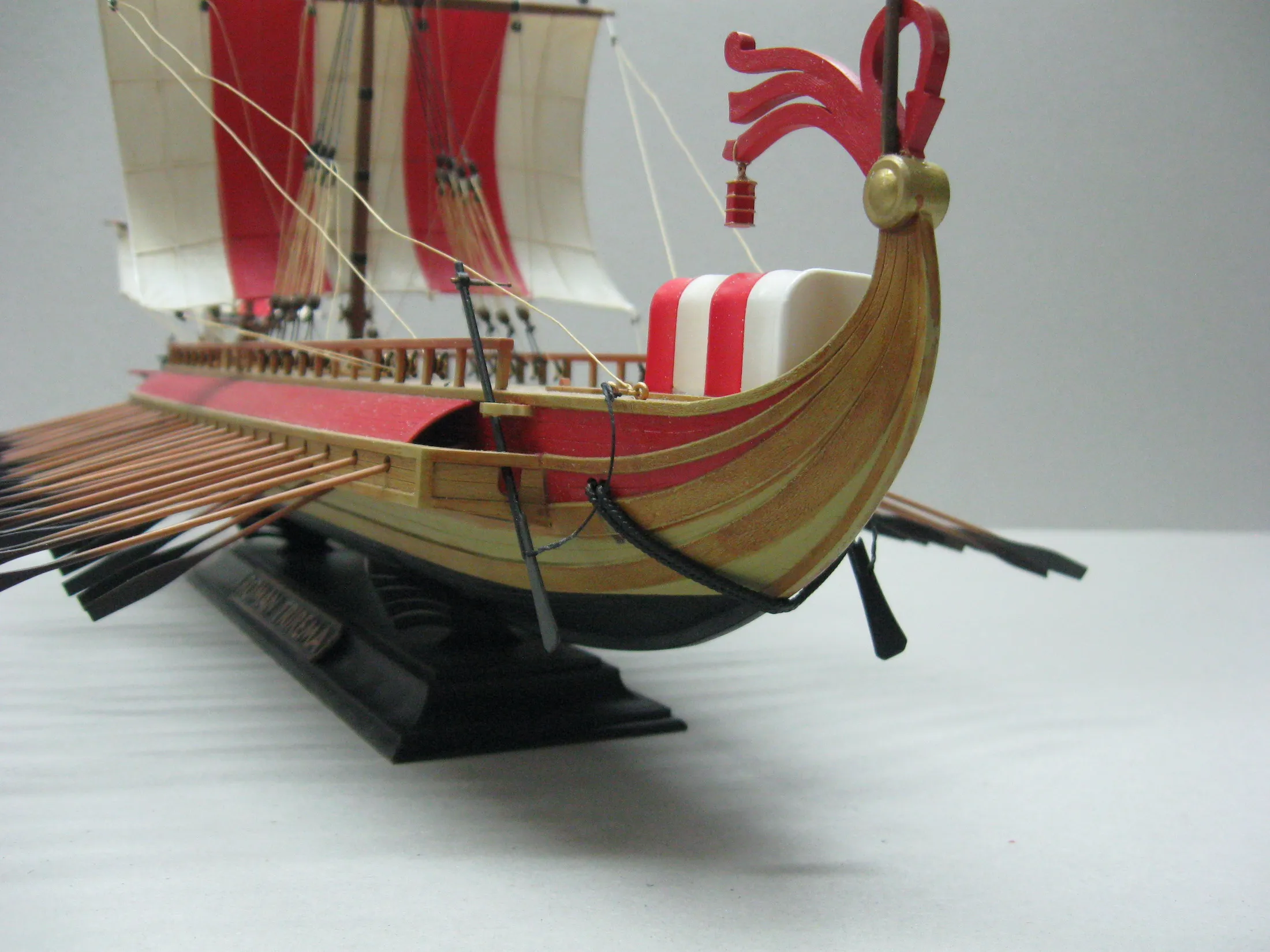 Модель корабля Римская трирема - Верфь на Столе