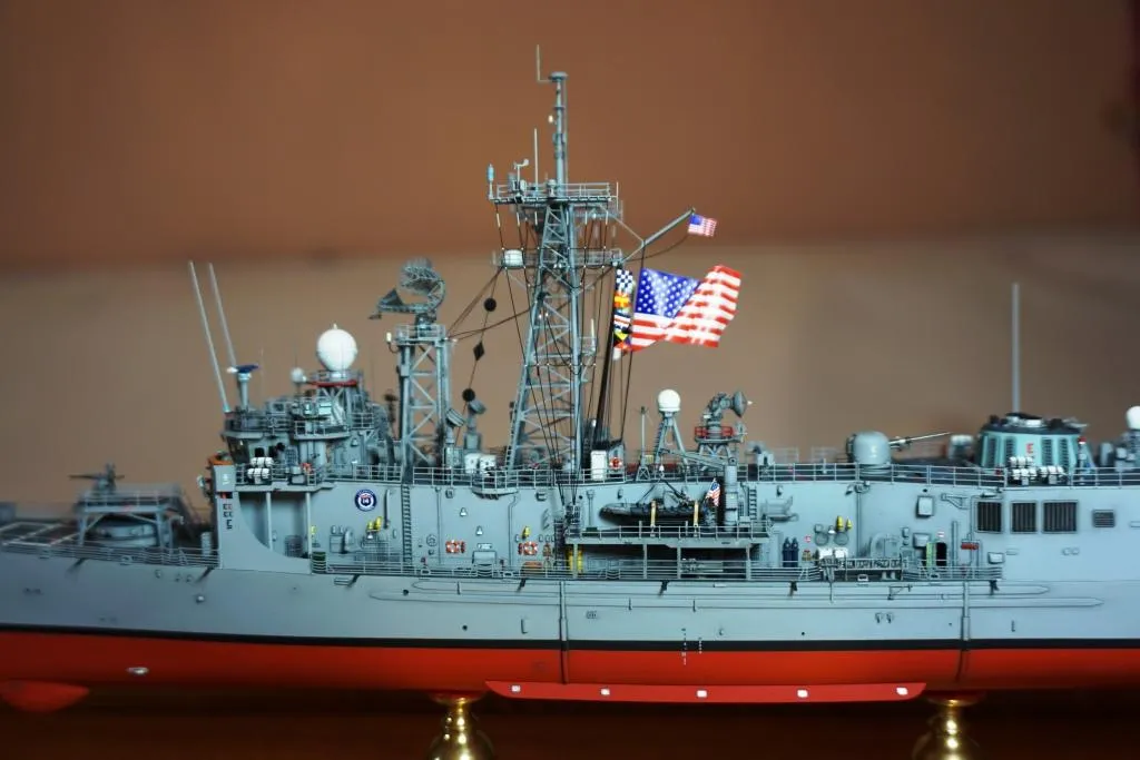 Модель корабля Фрегат Reuben James (FFG-57) - Верфь на Столе