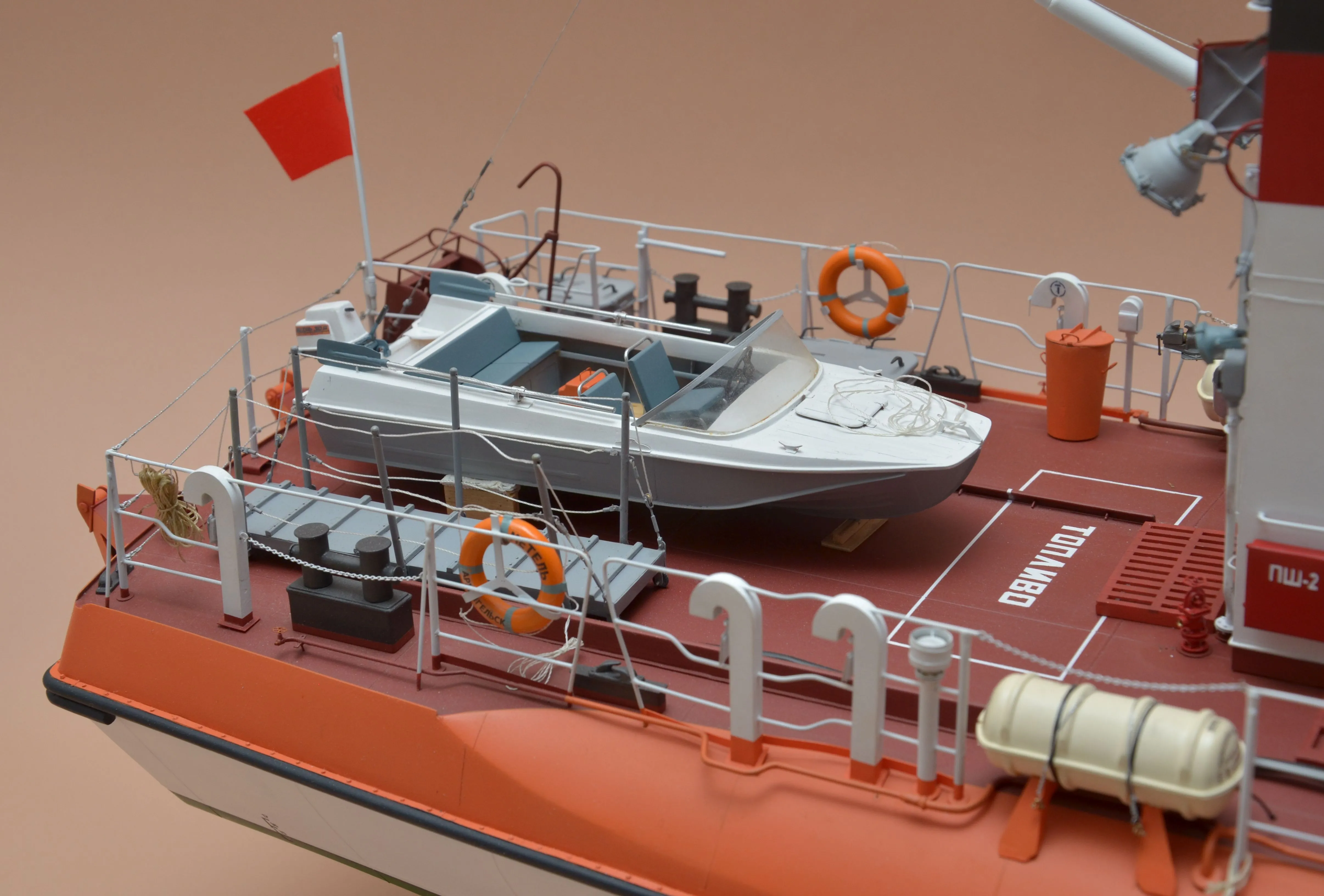 Модель корабля Всепогодный спасательный катер (ВСК) "МЕТЕЛЬ", пр. 1458 - Верфь на Столе