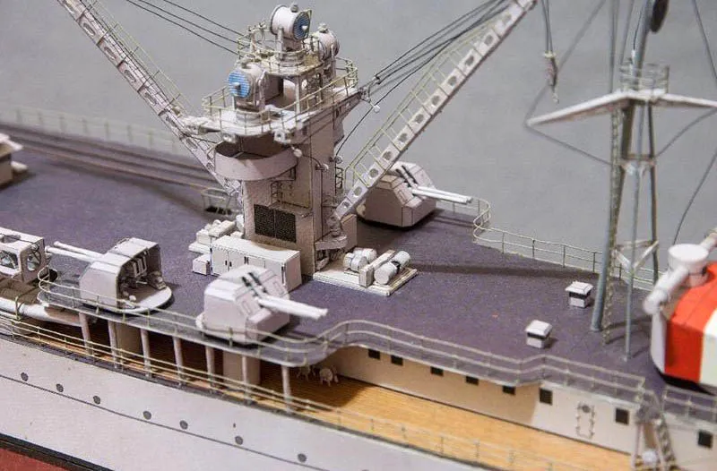 Модель из картона крейсер "Algerie" Модель из картона крейсер "Algerie"