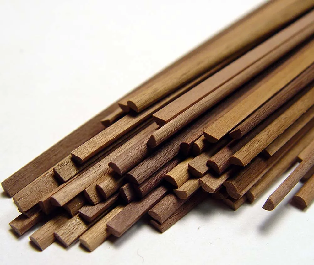 Полукруглая заготовка диаметром 3 мм, орех, 2 шт. Полукруглая заготовка диаметром 3 мм, орех, 2 шт.