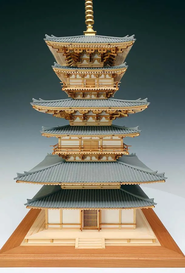 3-х ярусная пагода Yakushiji (восточная)