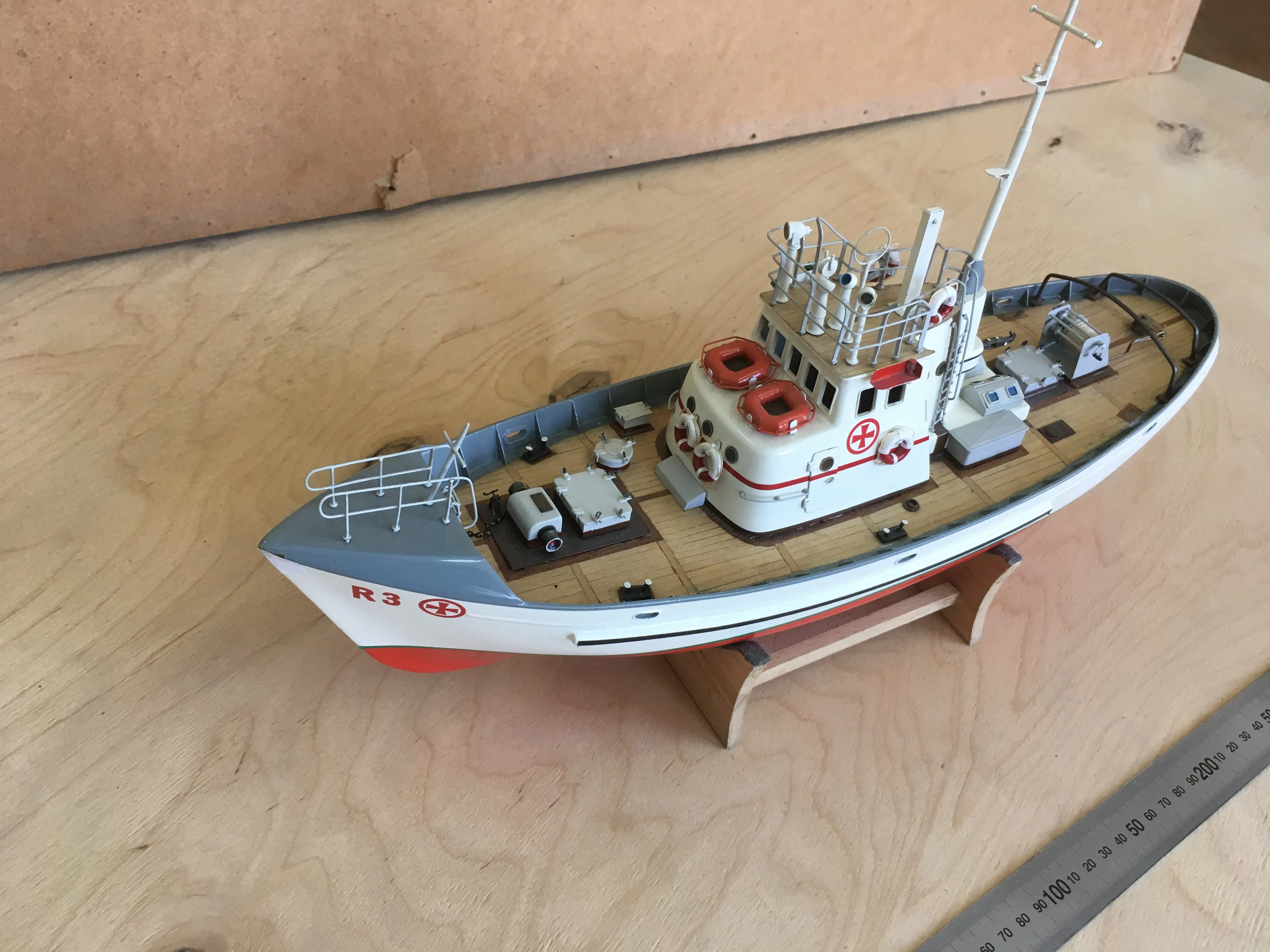 Модель корабля Спасательно-буксирное судно R3 - Верфь на Столе