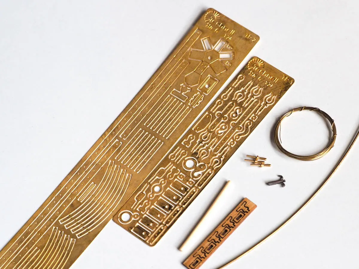 Сборная модель Ял-6 + (Стартовый набор инструментов)