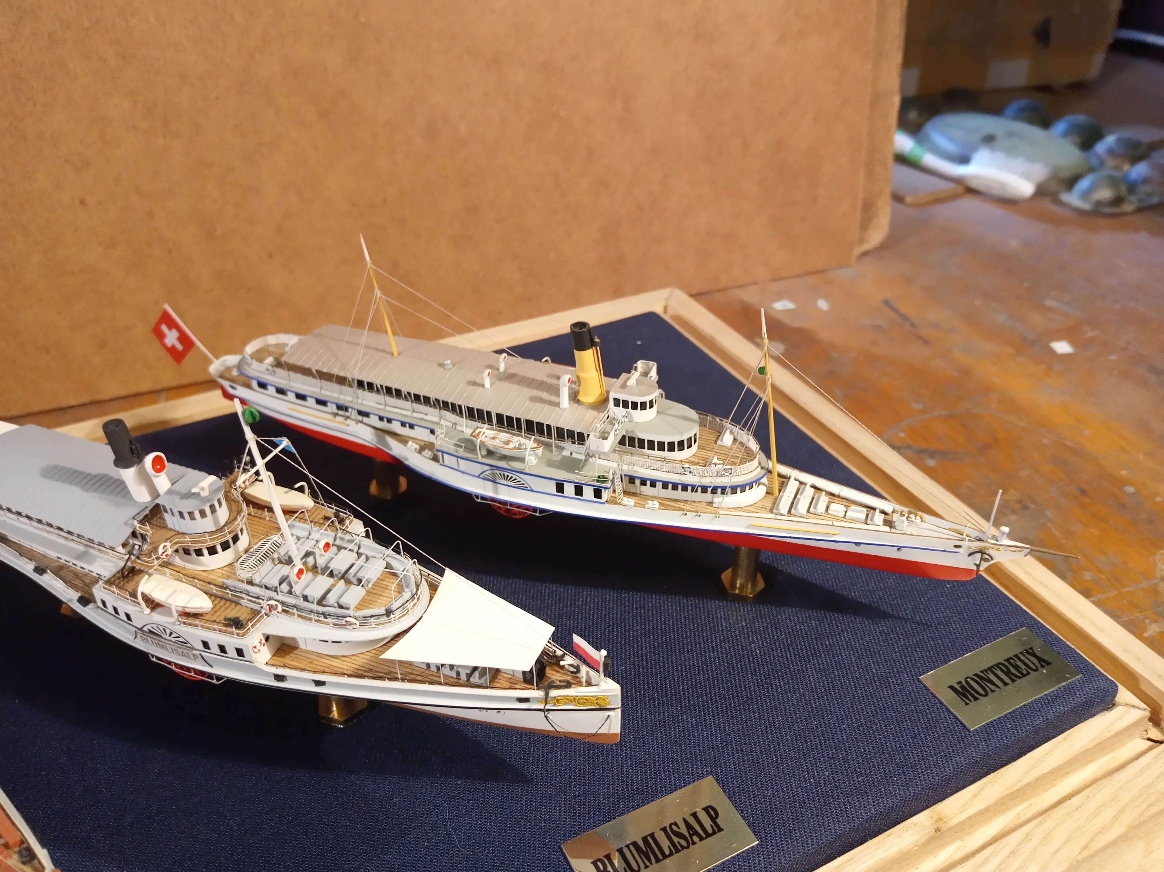 Модель корабля Колёсные пароходы Швейцарских озёр - Верфь на Столе