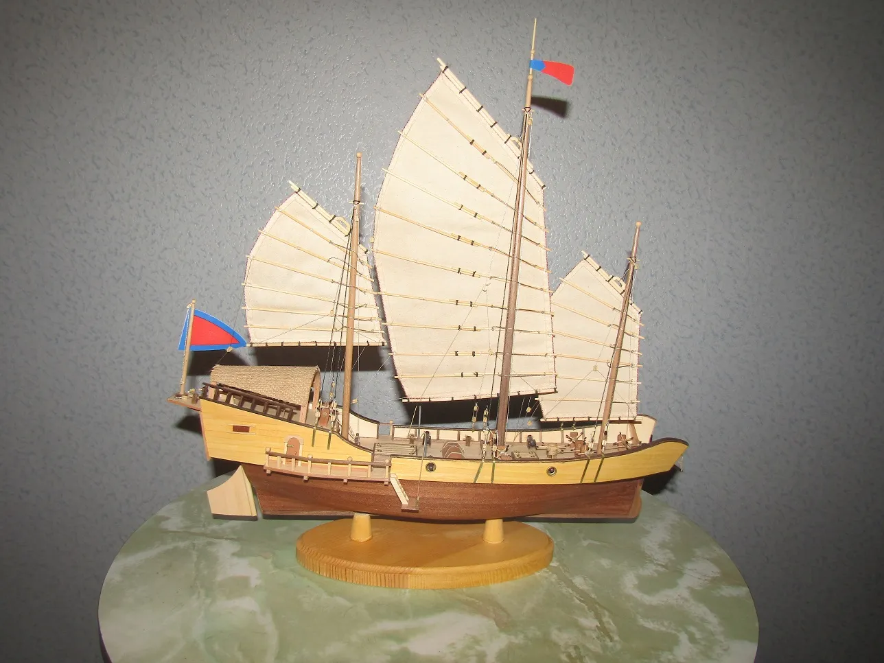 Модель корабля Red Dragon - Верфь на Столе