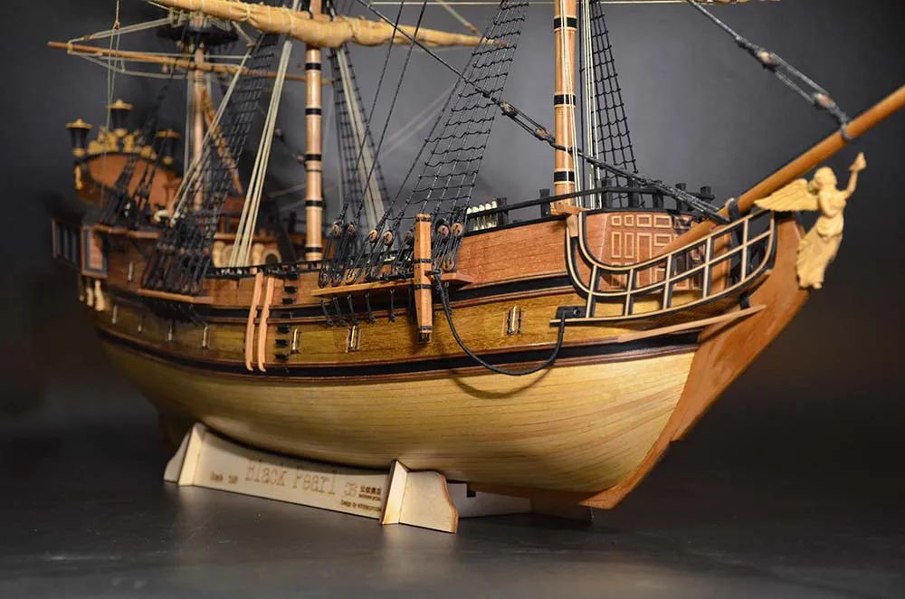 Черная Жемчужина, большая версия + (Полный набор инструментов, клея и лак) Черная Жемчужина, большая версия + (Полный набор инструментов, клея и лак)