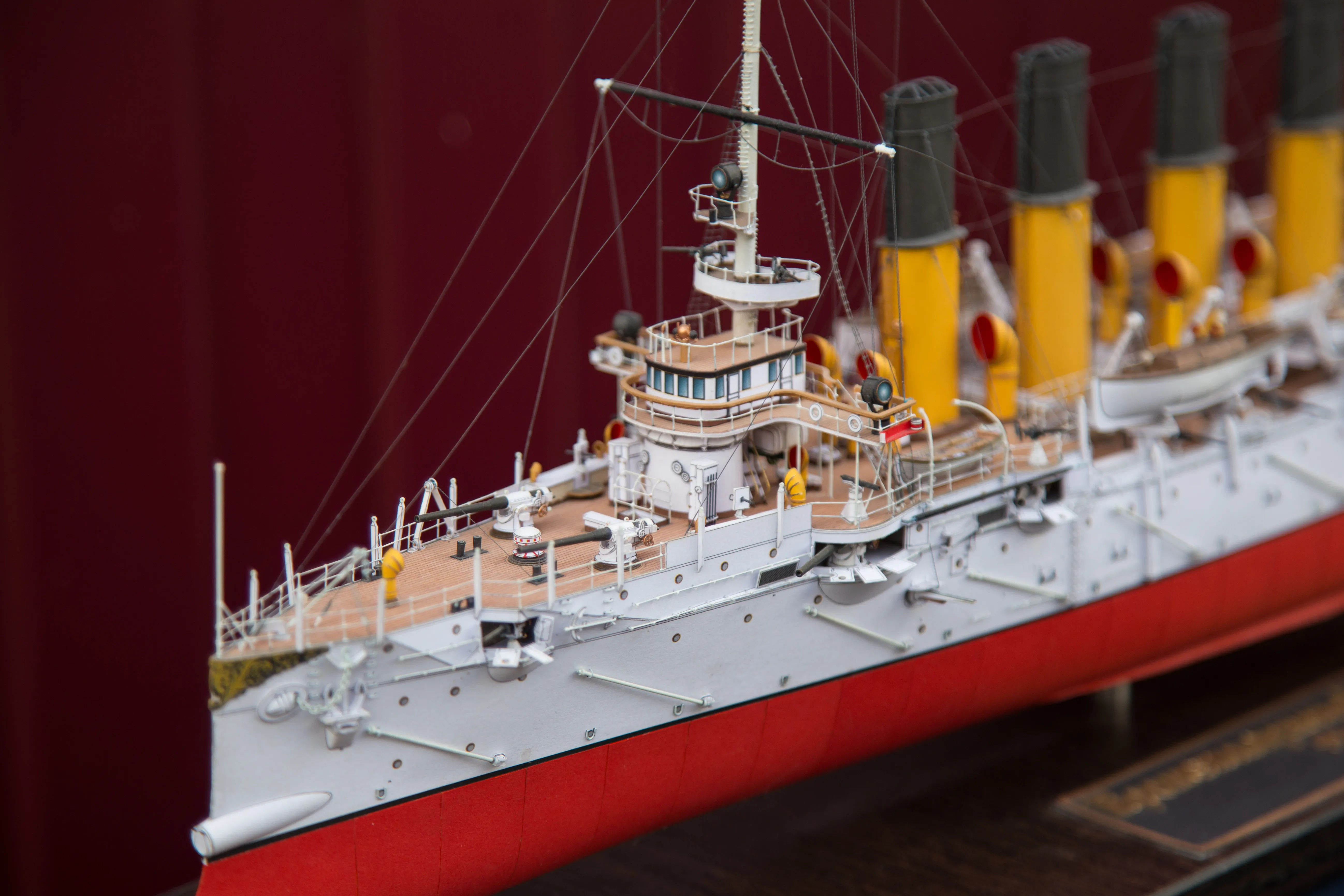 Модель корабля Крейсер "Варяг" - Верфь на Столе