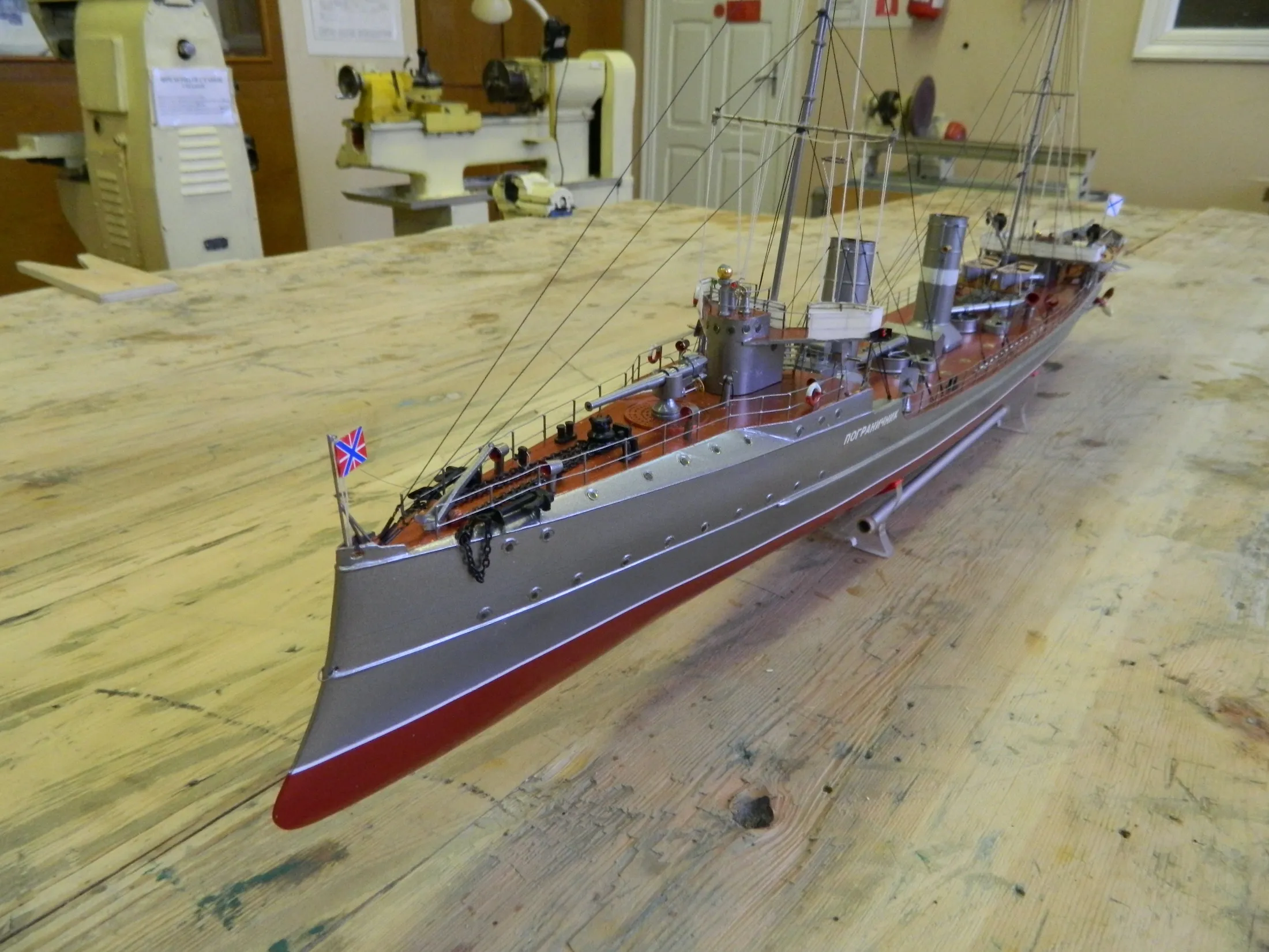 Модель корабля Эсминец «Пограничник» - Верфь на Столе