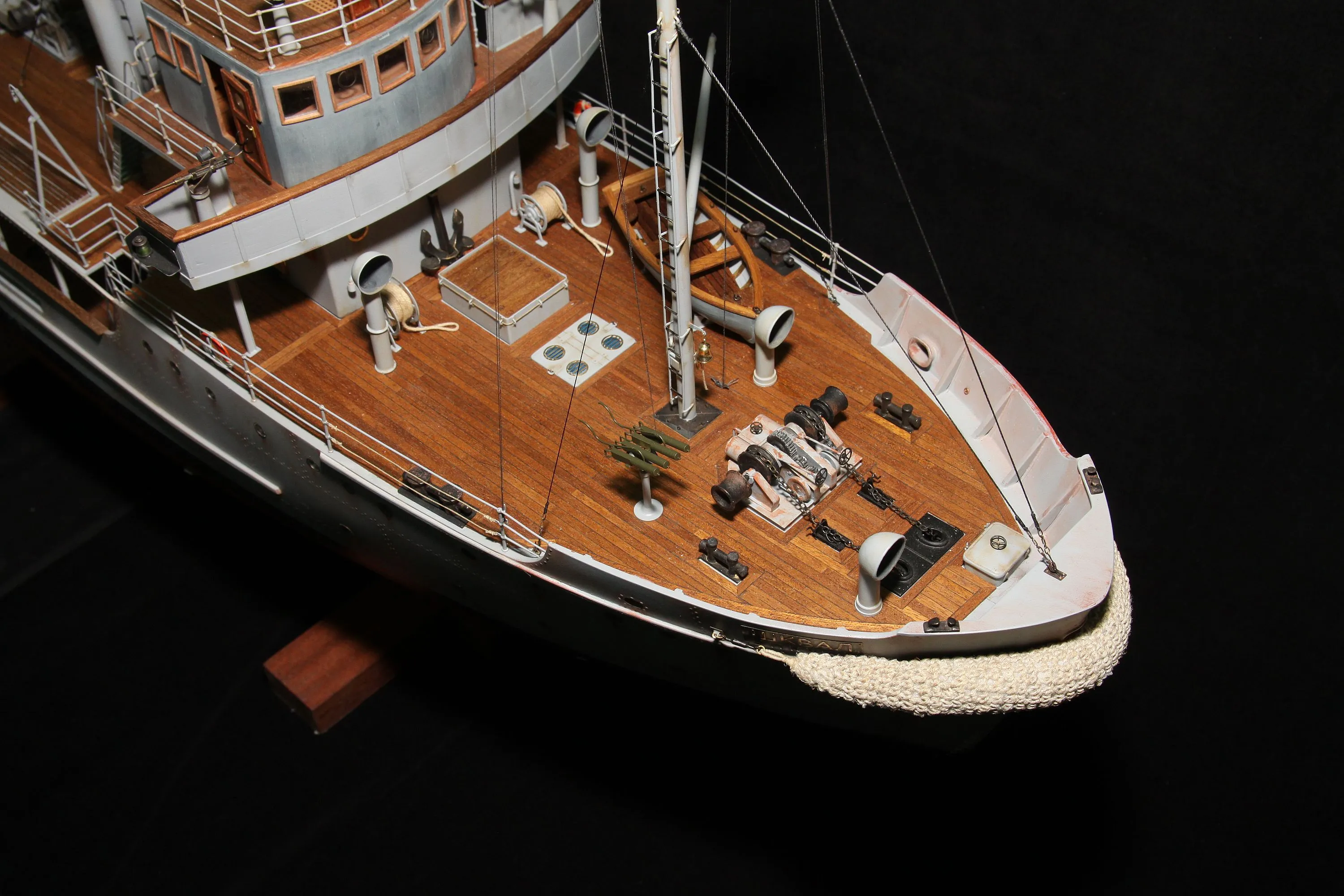 Модель корабля Буксир-спасатель "Шквал" 1943г. - Верфь на Столе