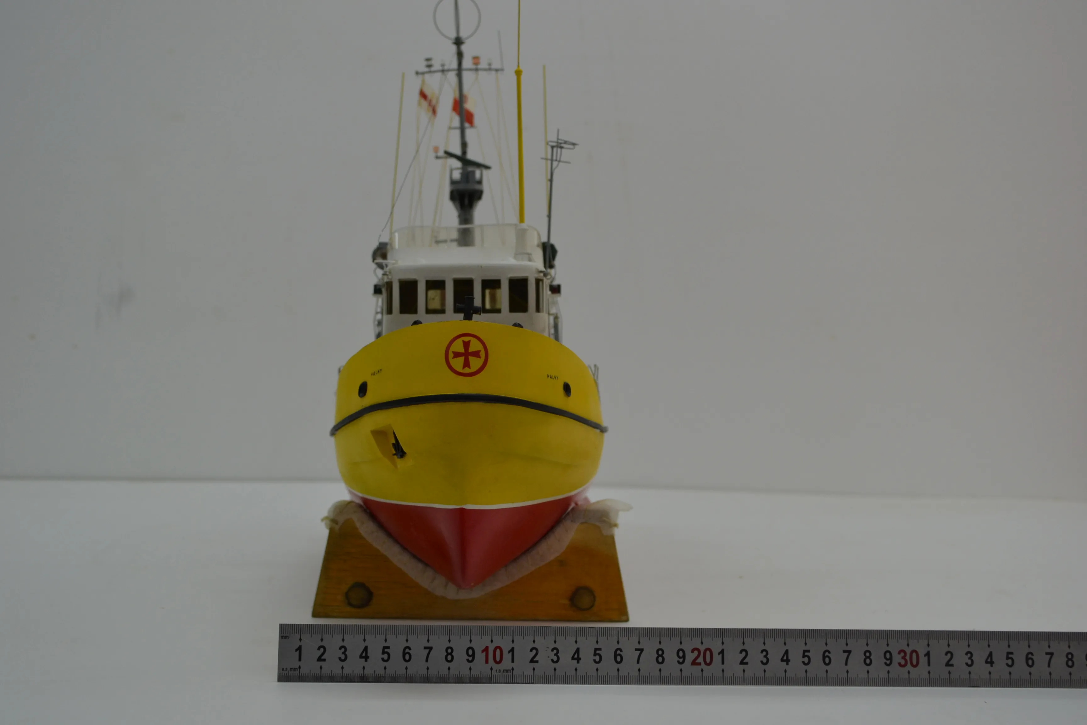Модель корабля Буксир-спасатель "HALNY"  - Верфь на Столе