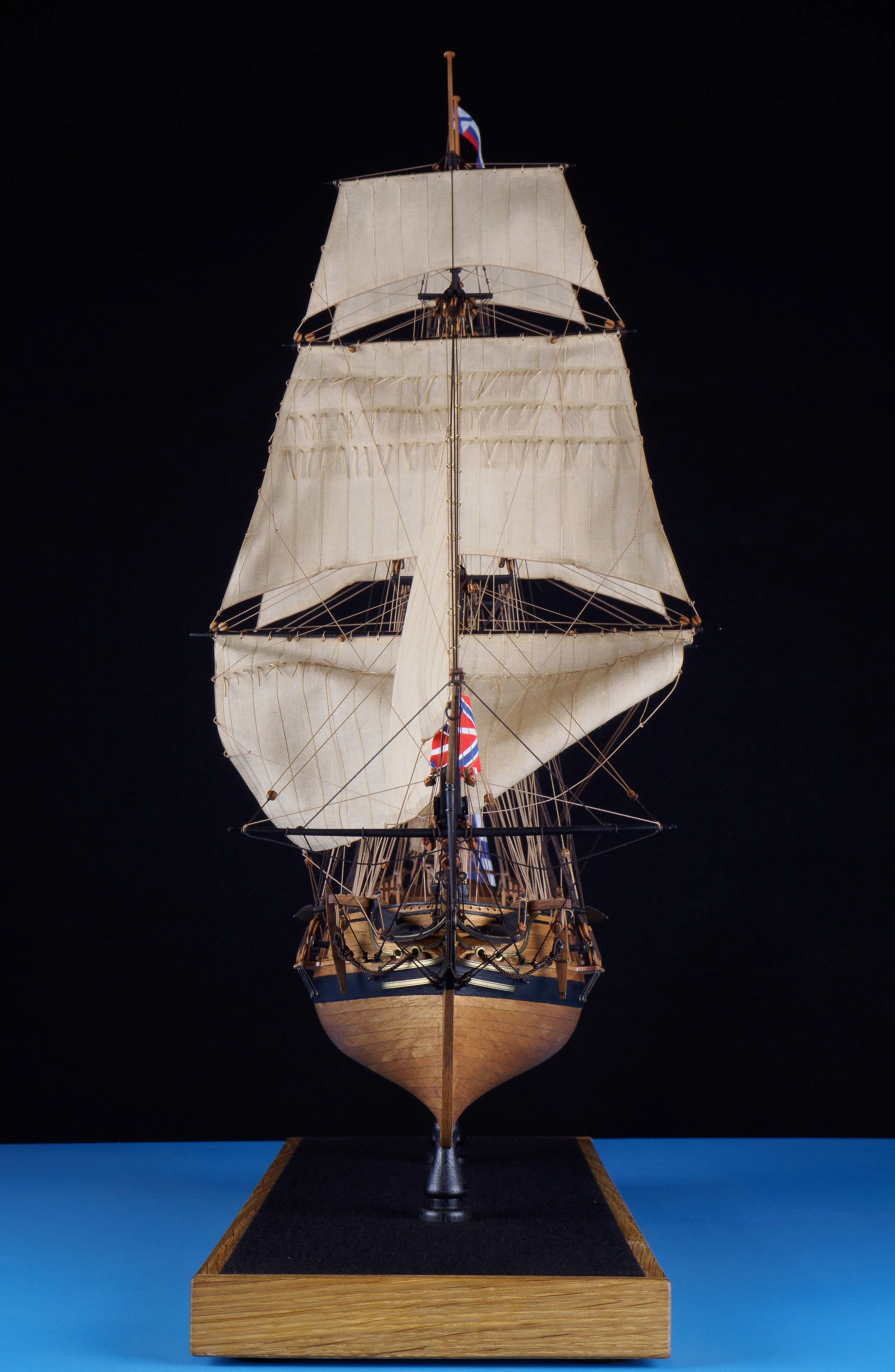 Модель корабля Бригантина "Феникс" - Верфь на Столе