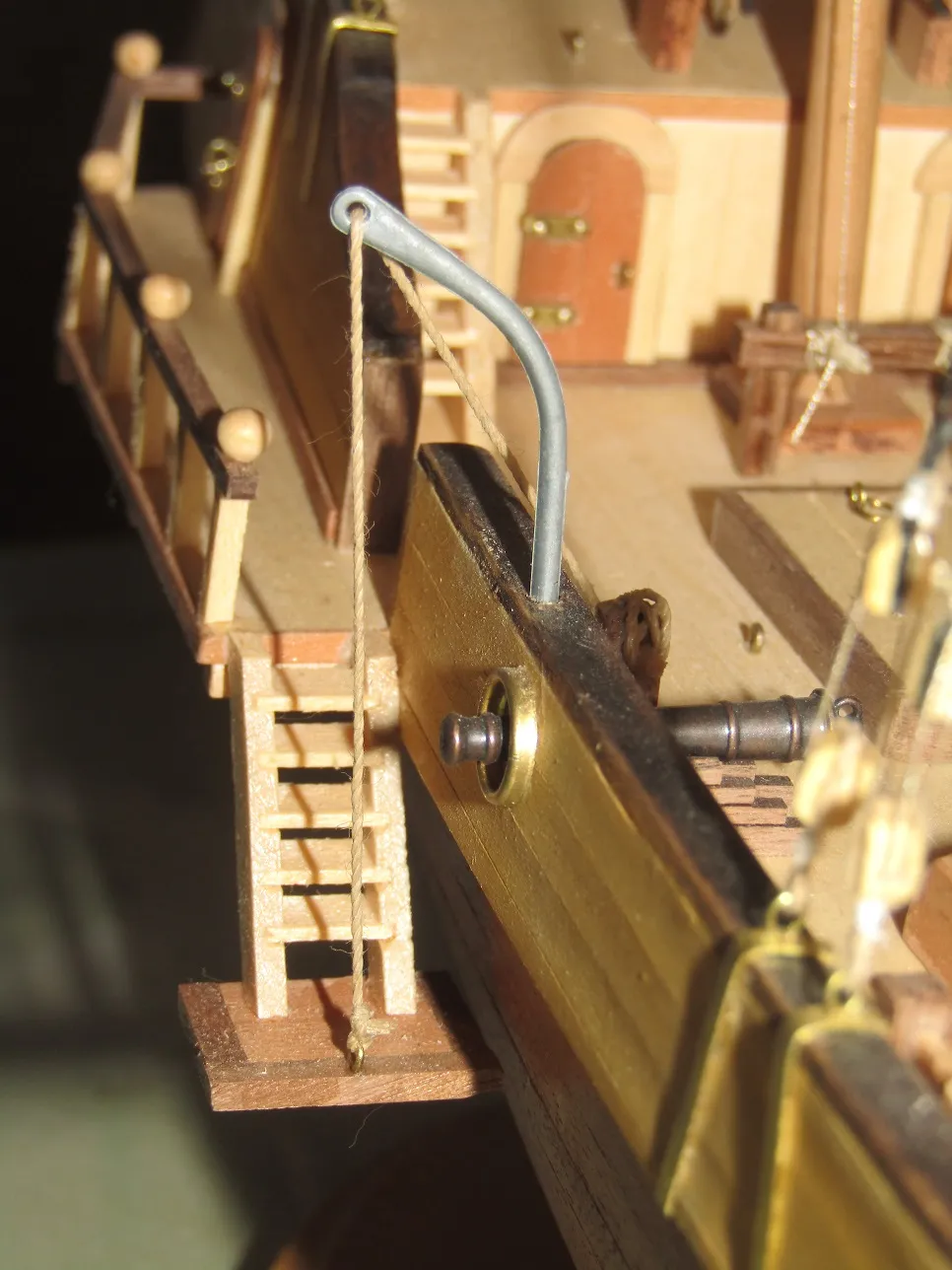 Модель корабля Red Dragon - Верфь на Столе