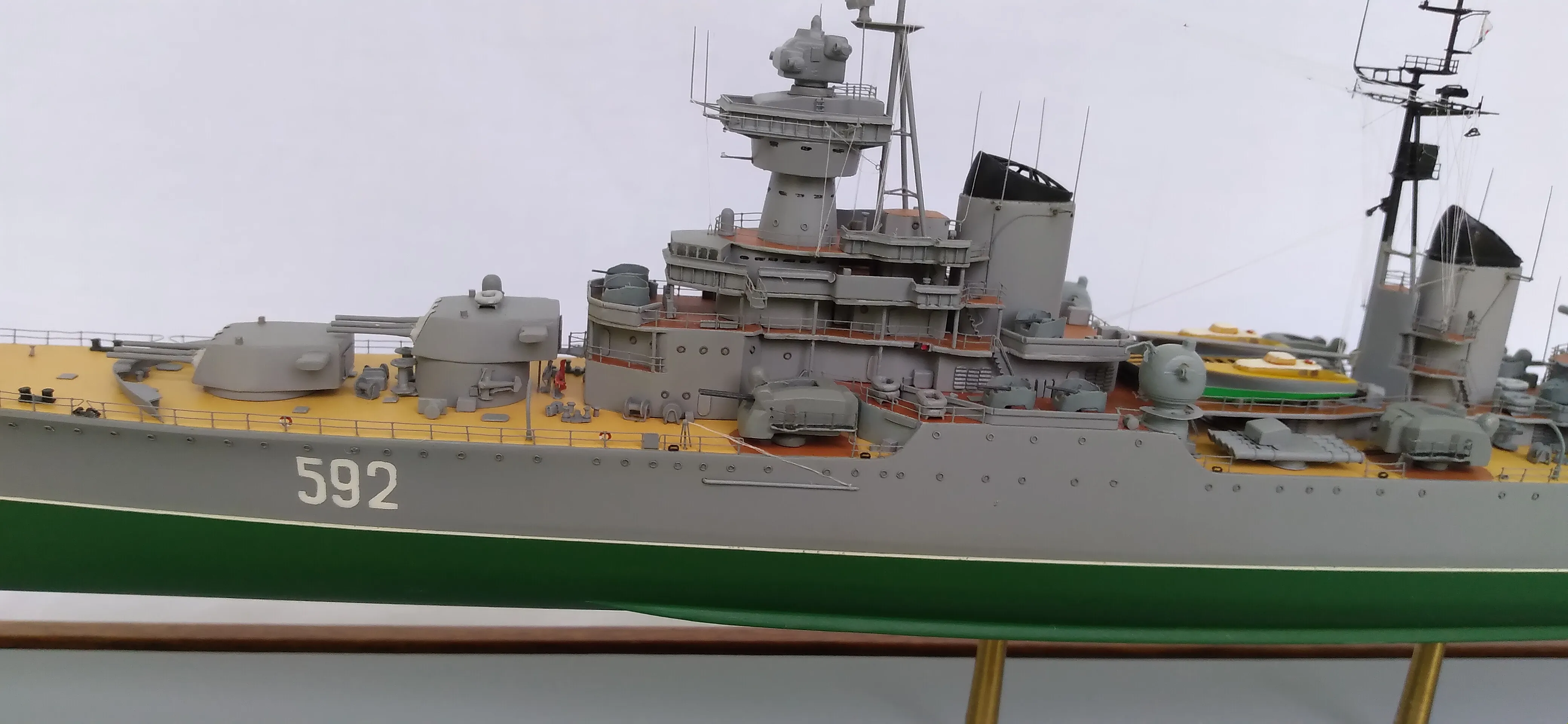 Модель корабля Артиллерийский крейсер "Адмирал Нахимов" - Верфь на Столе