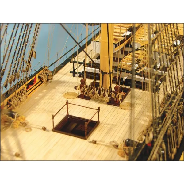 HMS Victory, бумажная модель (НЕКОНДИЦИЯ) HMS Victory, бумажная модель (НЕКОНДИЦИЯ)