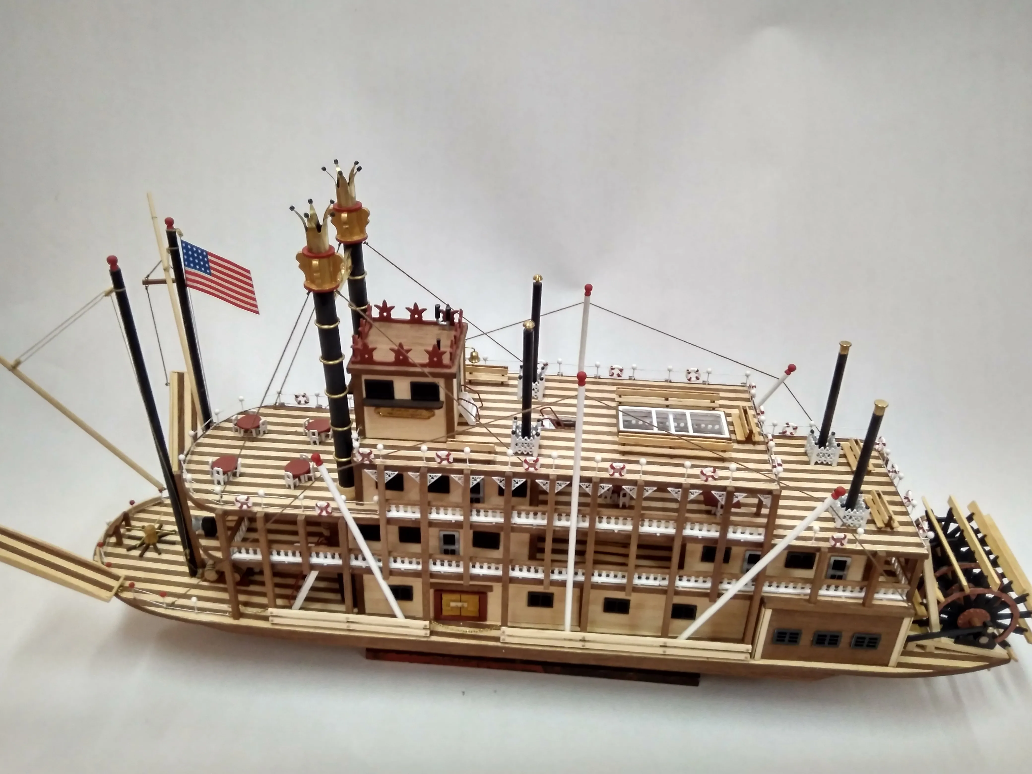 Модель корабля Колесный пароход "MISSISSIPPI" - Верфь на Столе